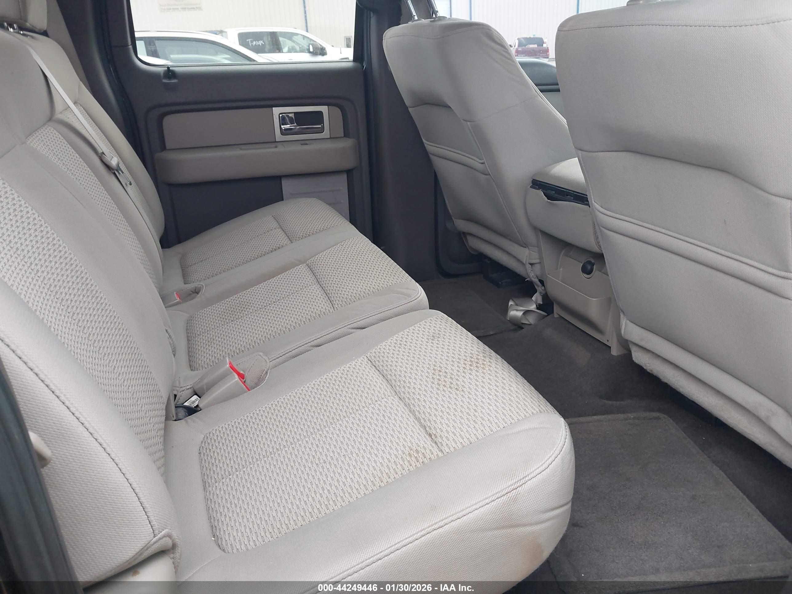 FORD F-150 image 8