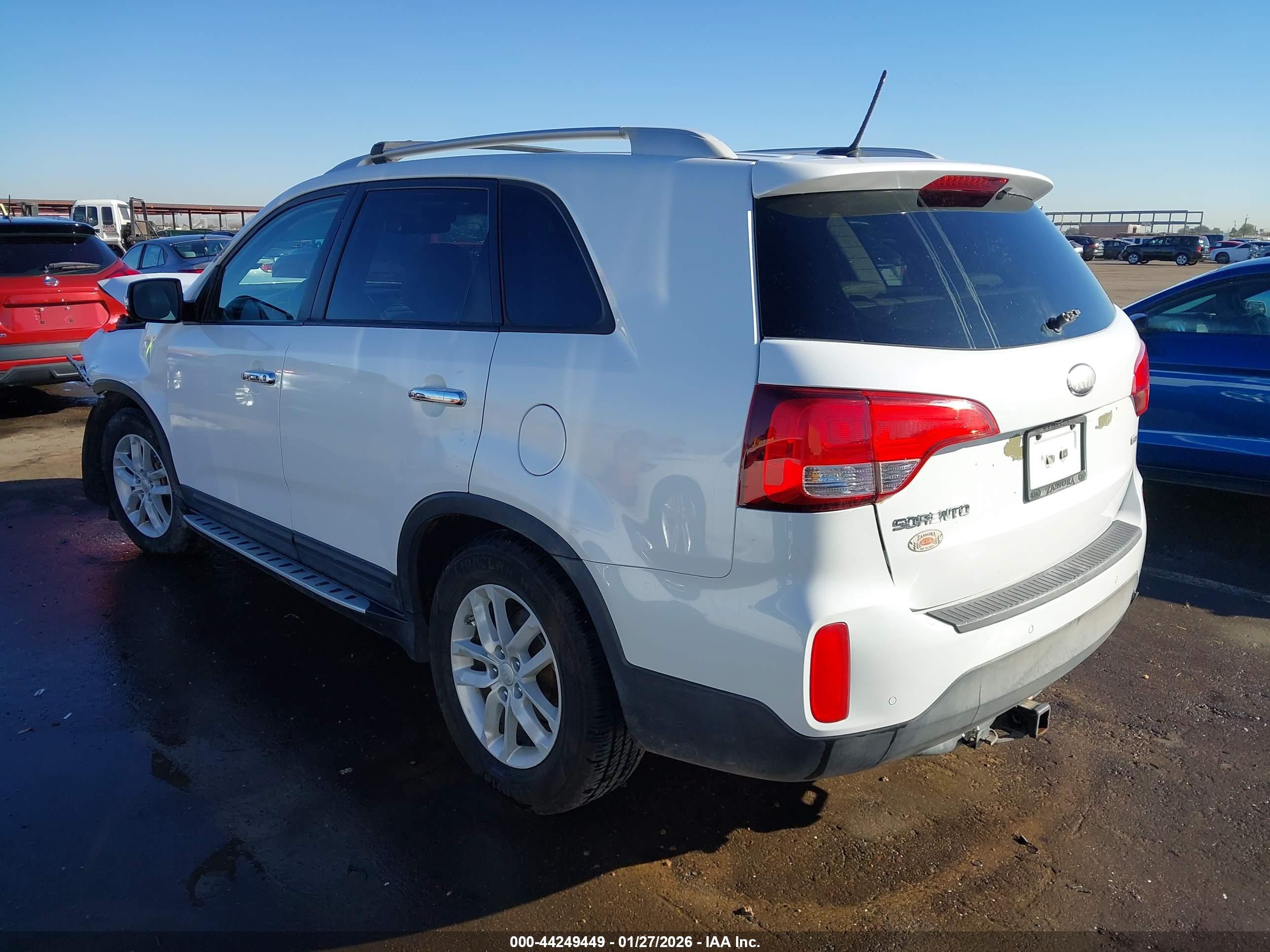 KIA SORENTO image 3