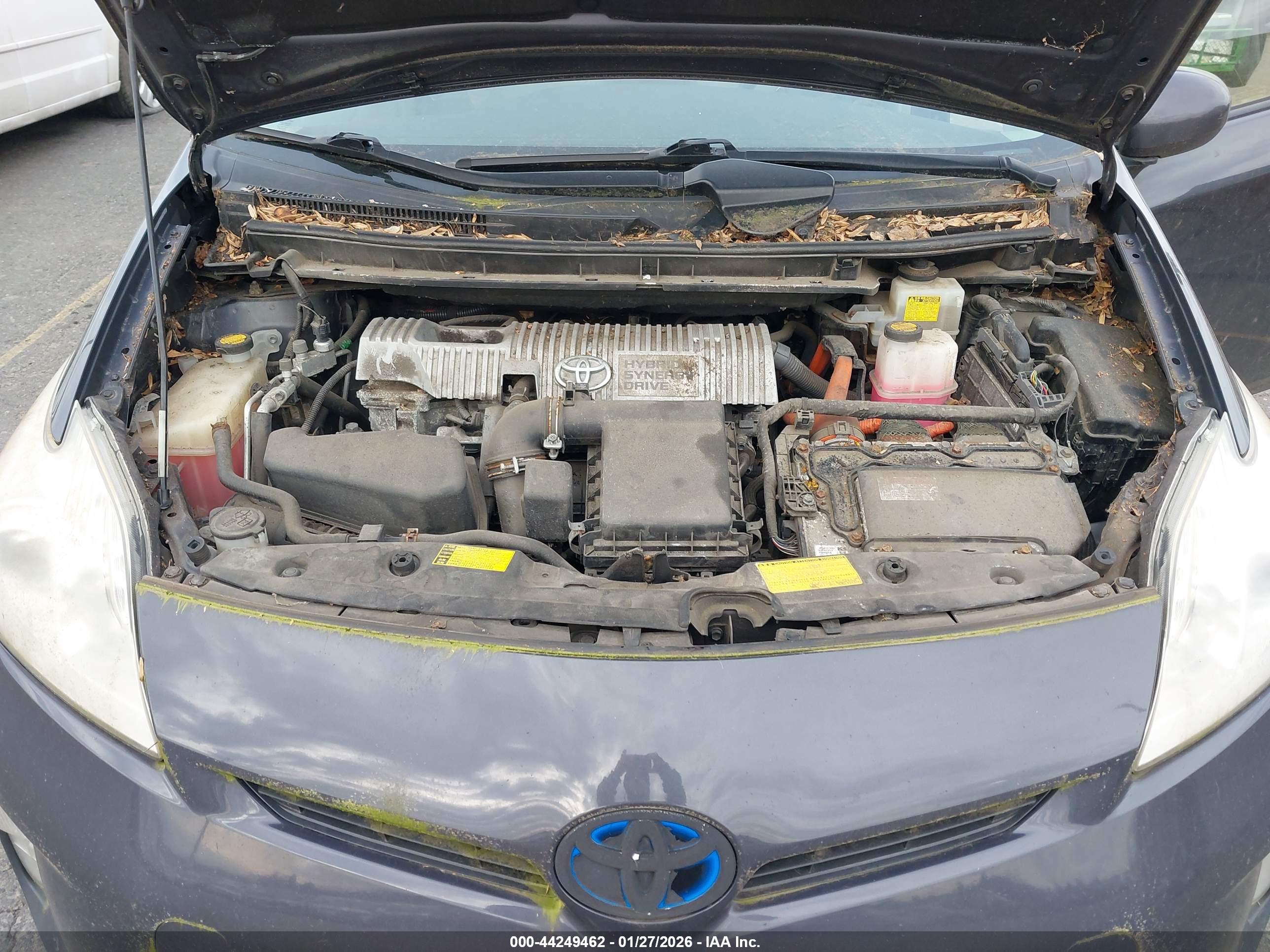 TOYOTA PRIUS image 10