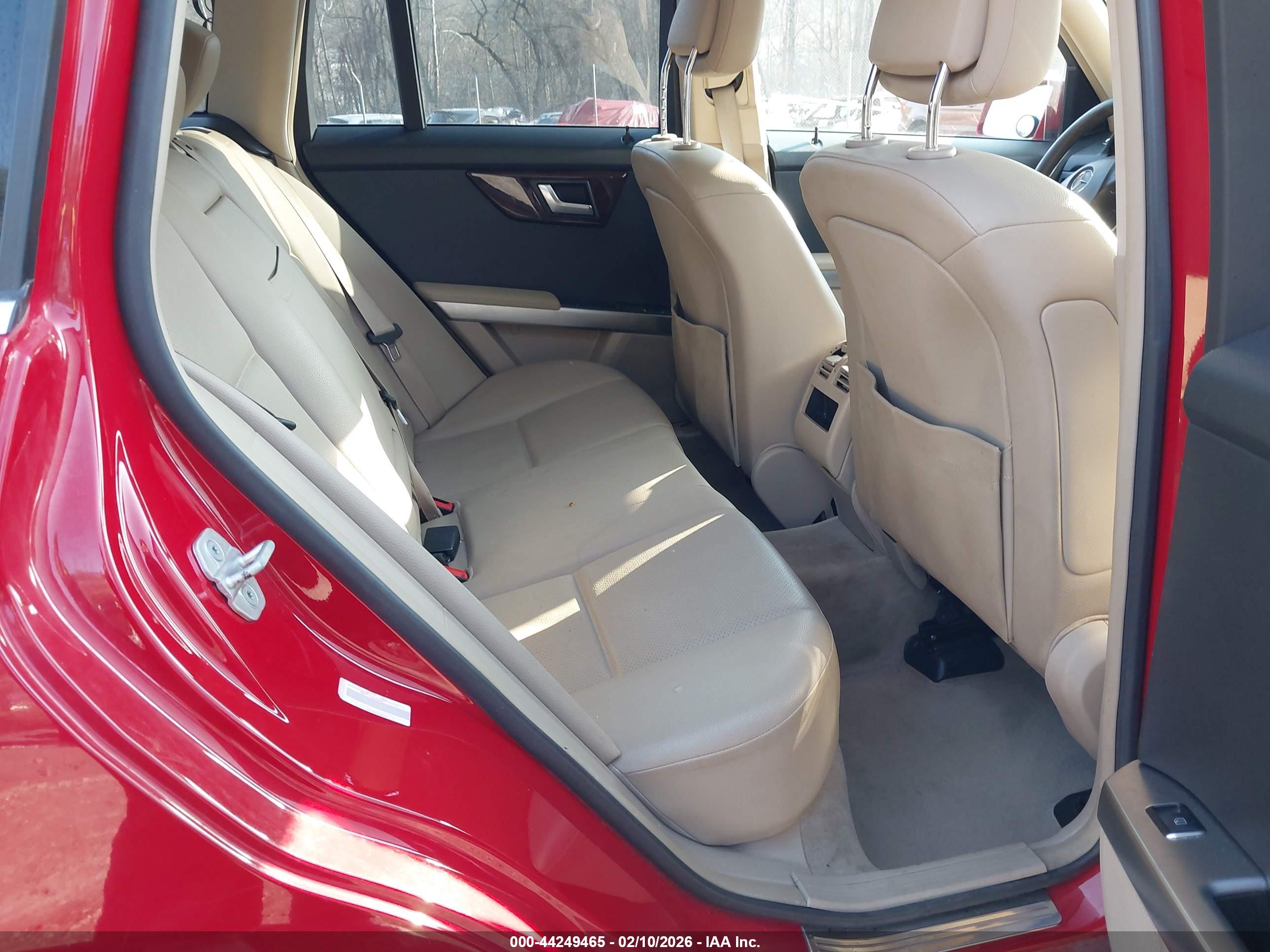 MERCEDES-BENZ GLK image 8