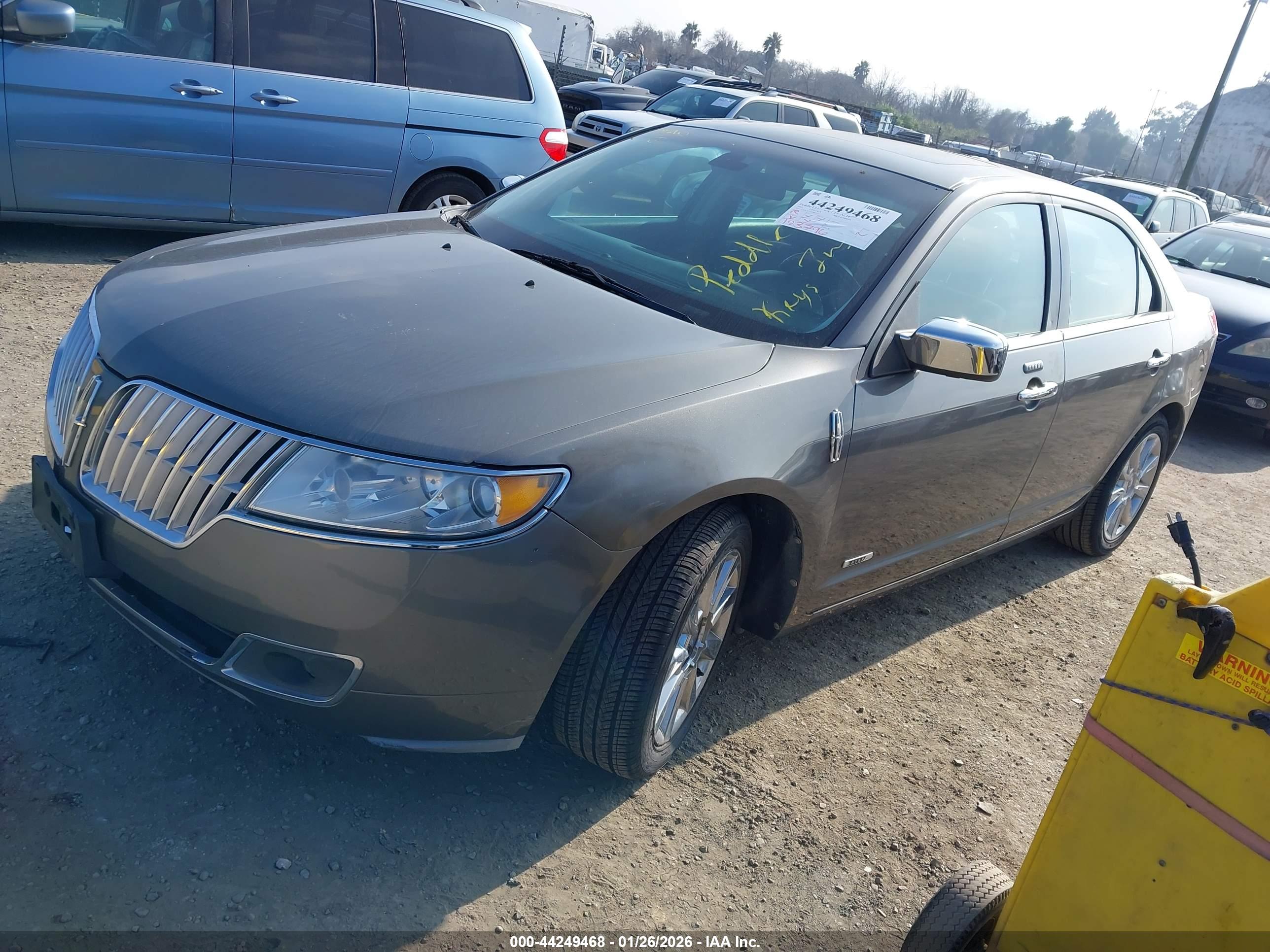 LINCOLN MKZ image 2