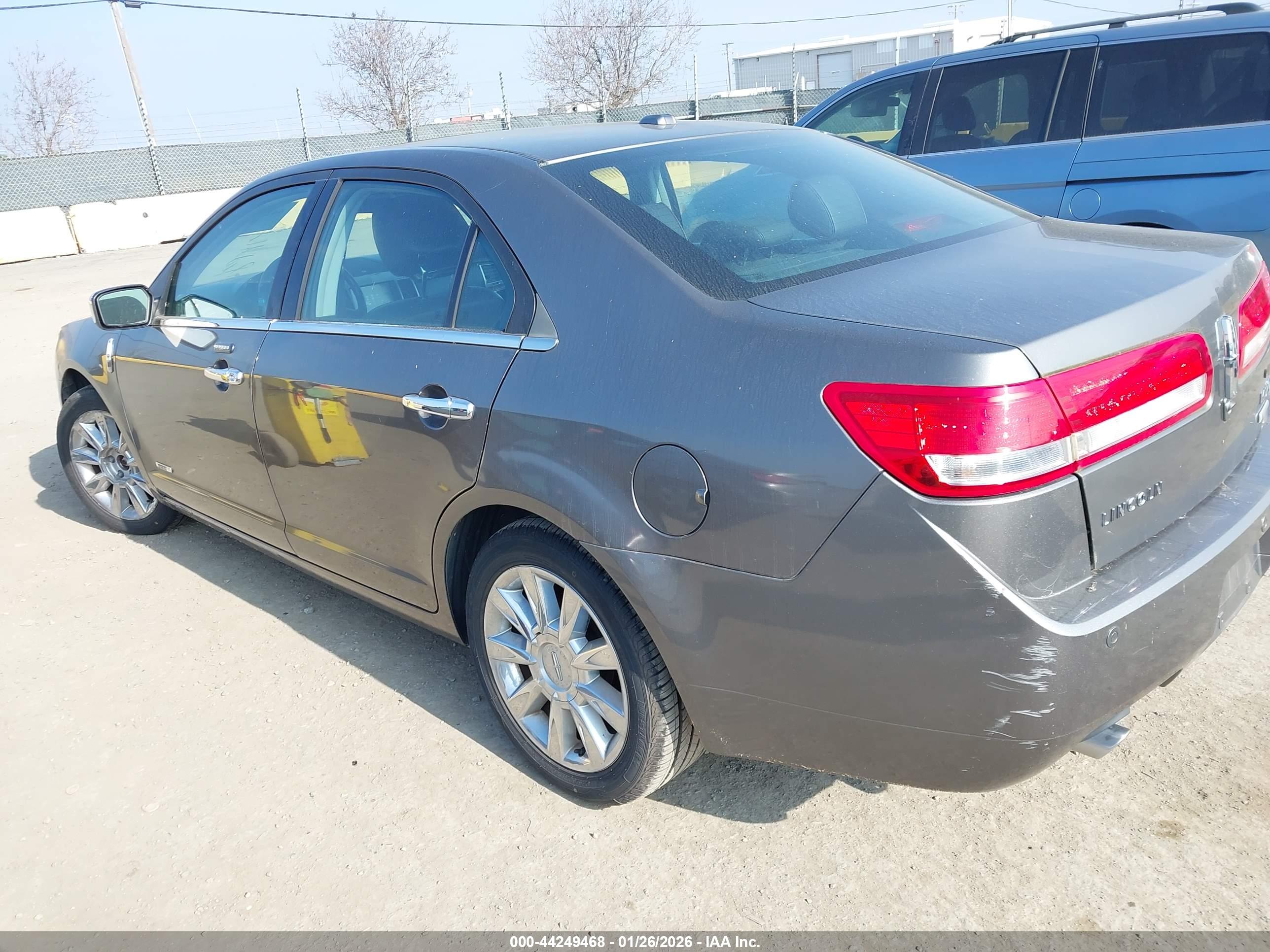 LINCOLN MKZ image 3