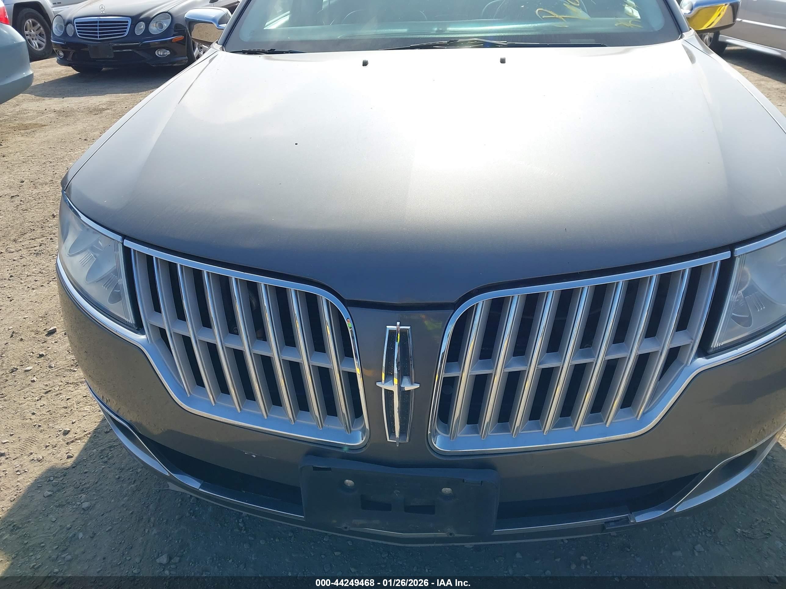 LINCOLN MKZ image 6