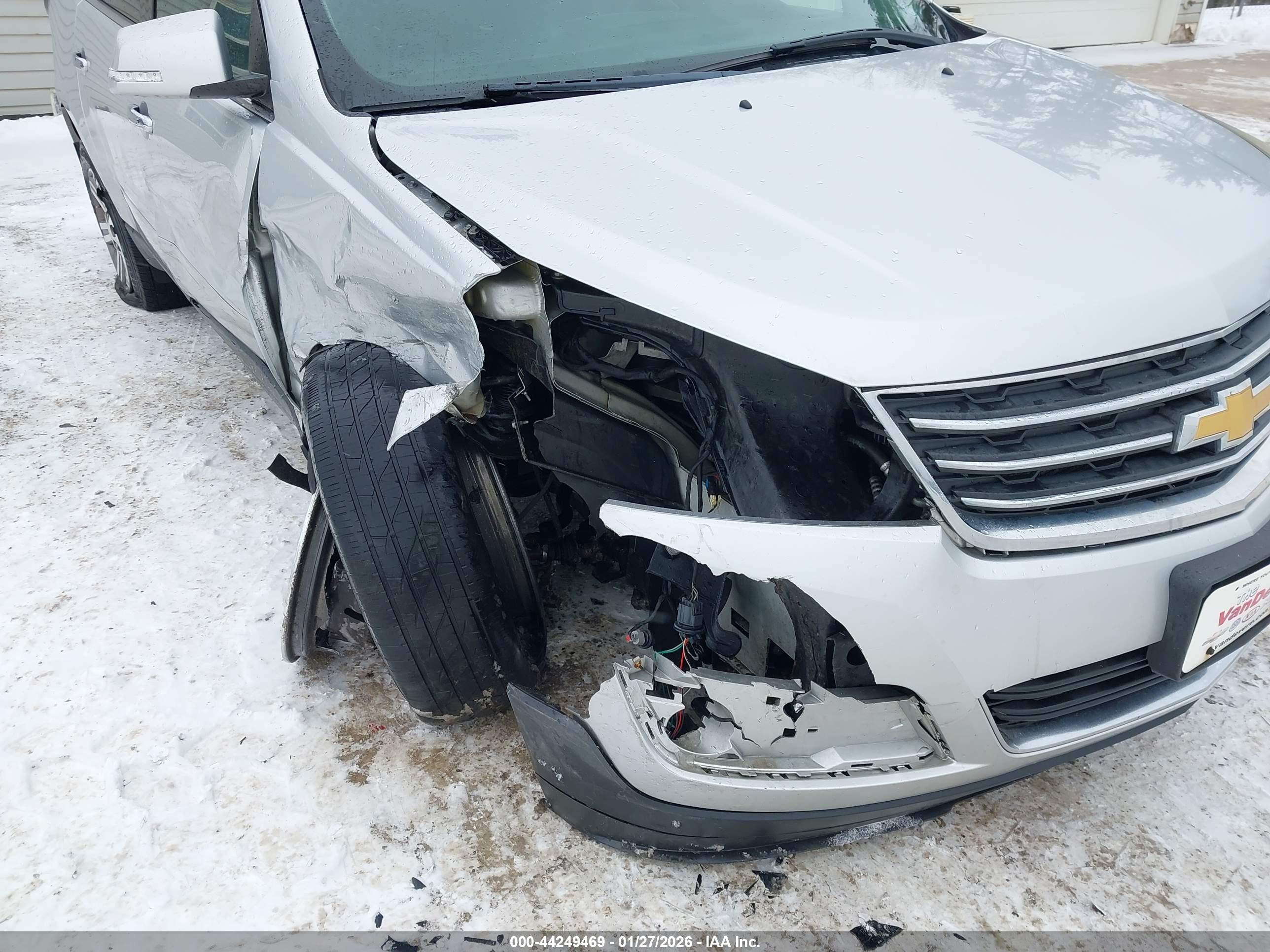 CHEVROLET TRAVERSE image 6