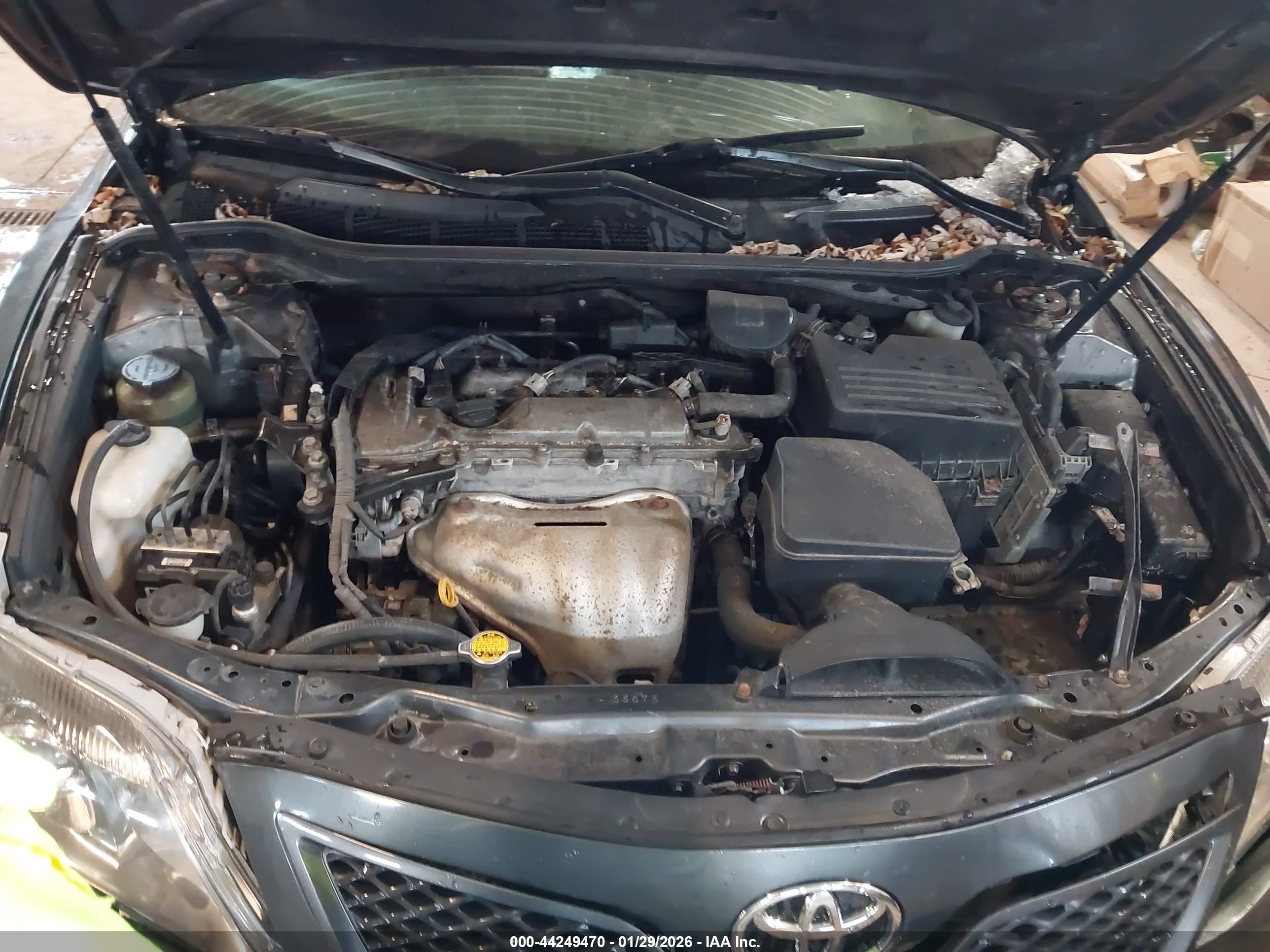 TOYOTA CAMRY image 10