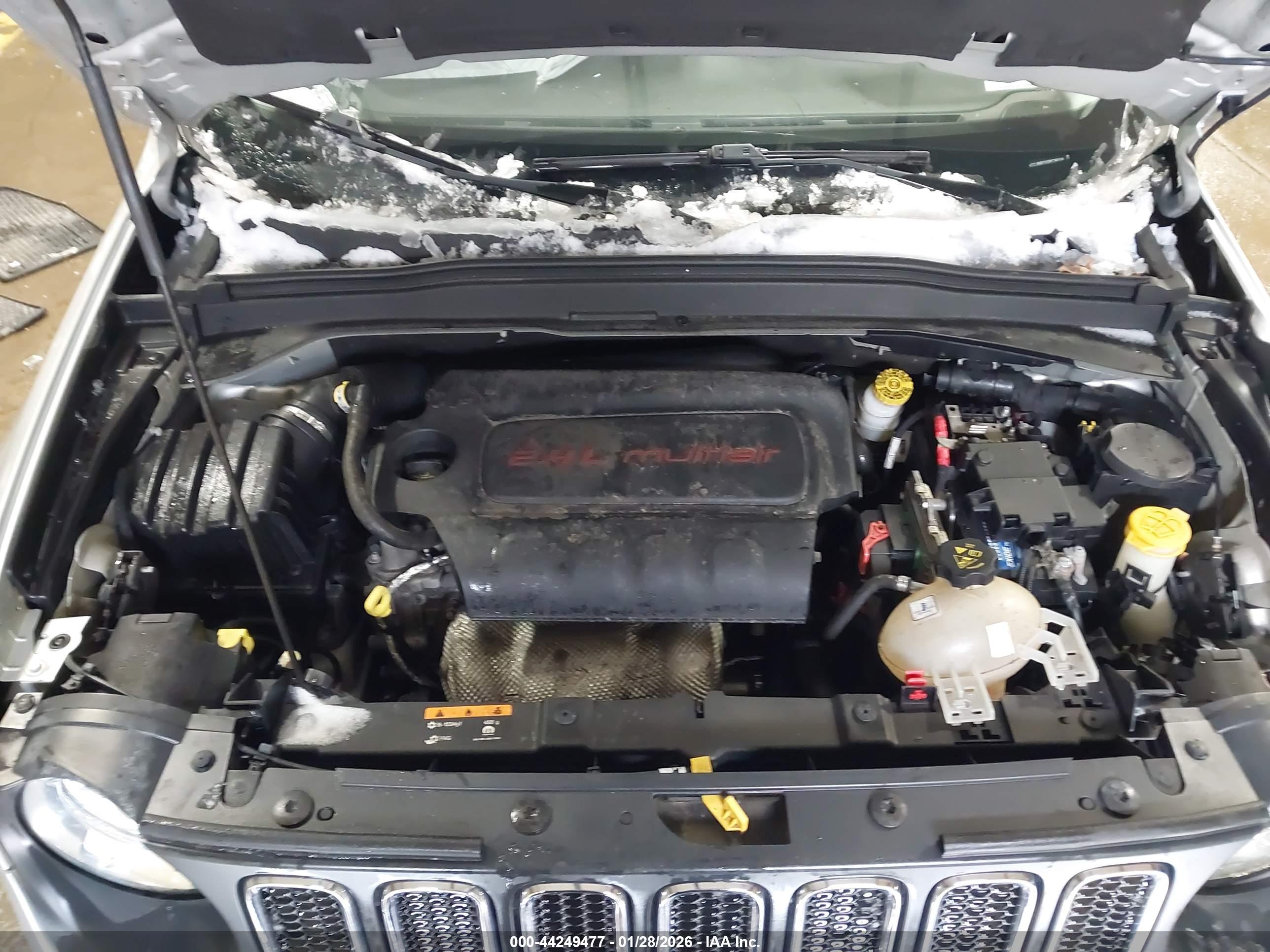 JEEP RENEGADE image 10