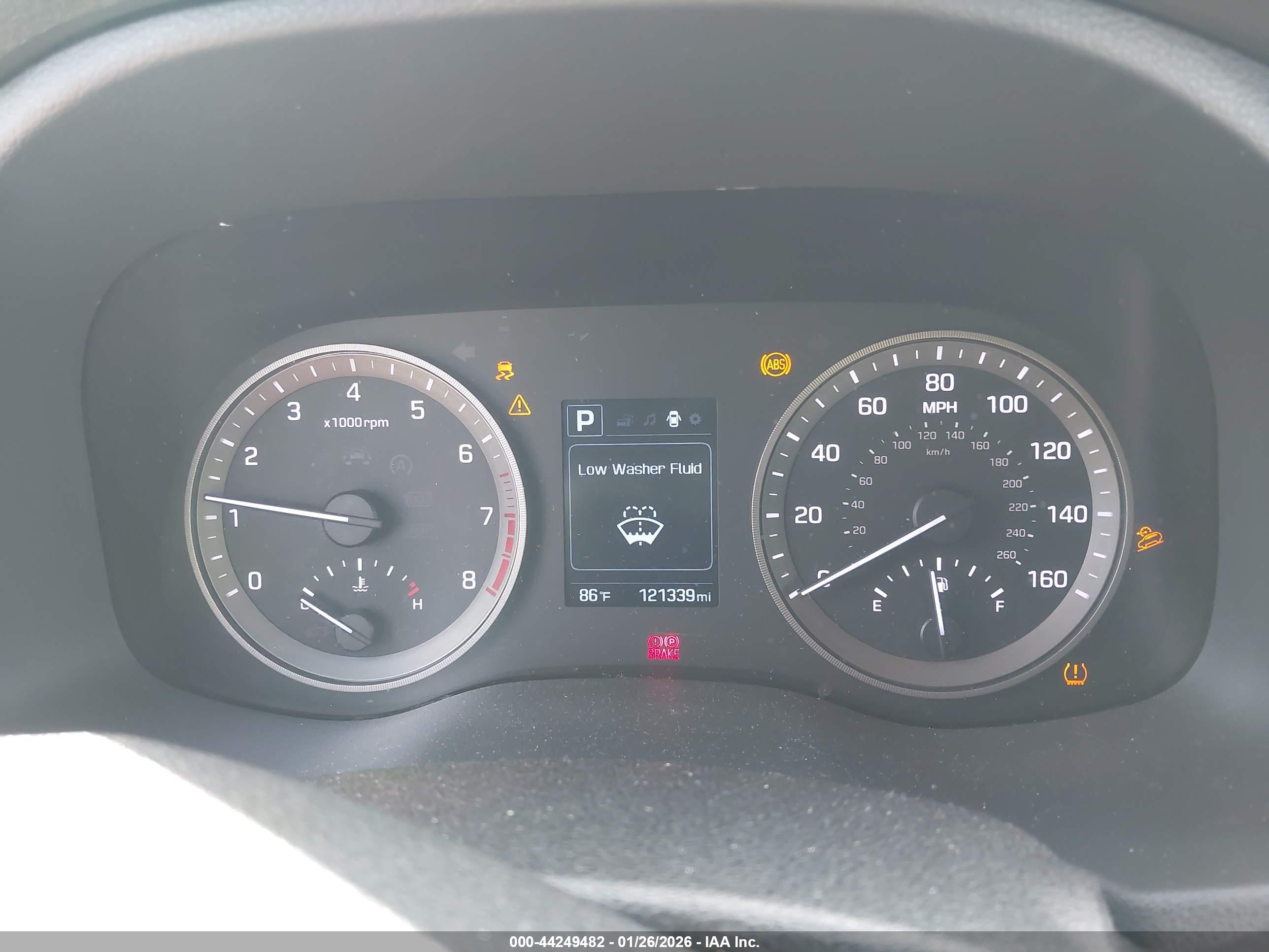 HYUNDAI TUCSON image 7