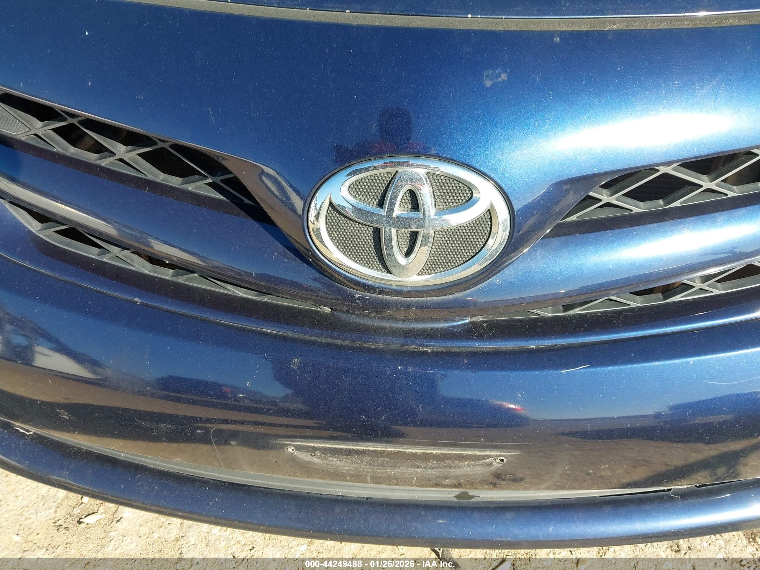 TOYOTA COROLLA image 6