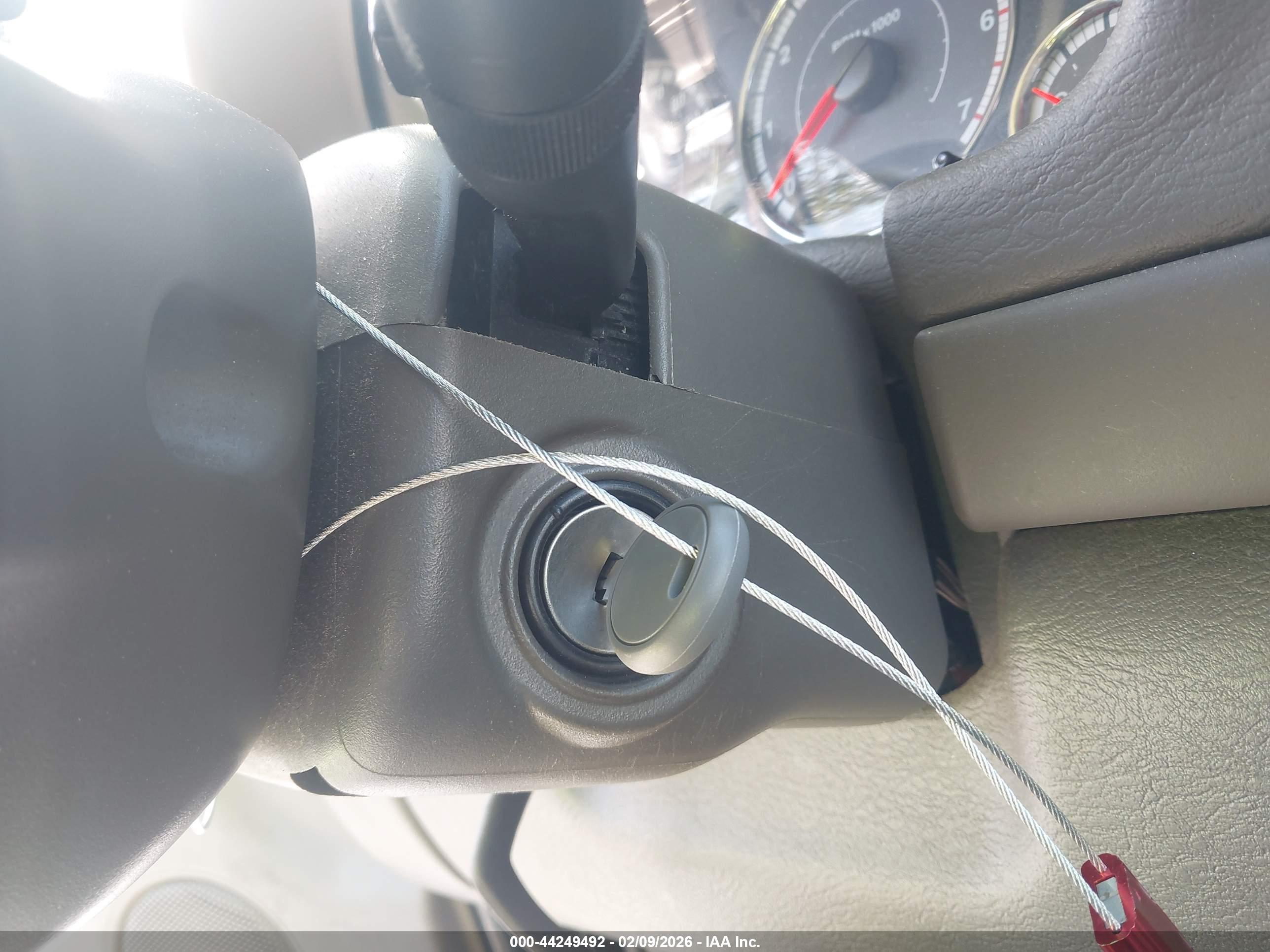 JEEP LIBERTY image 11