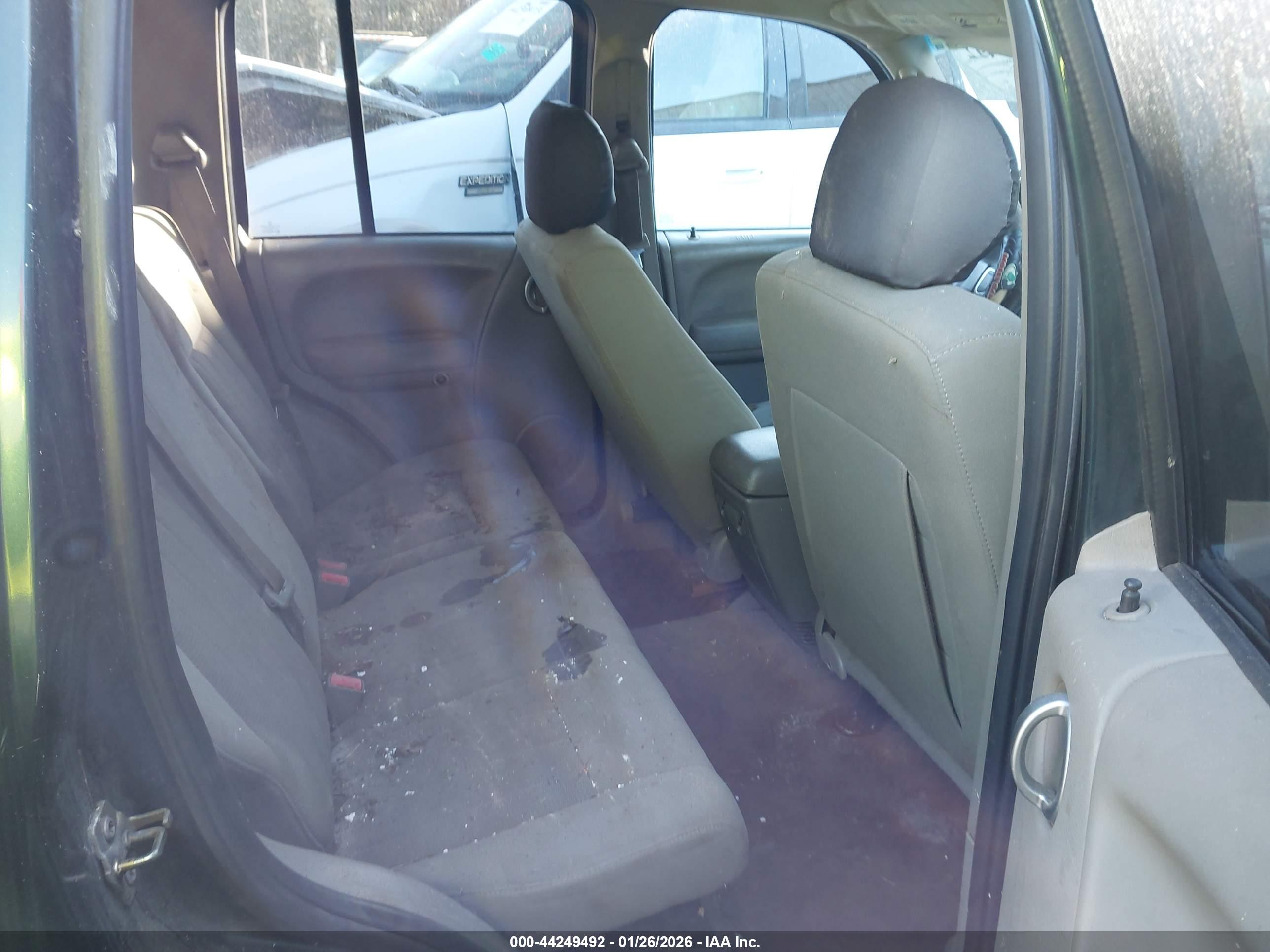JEEP LIBERTY image 8