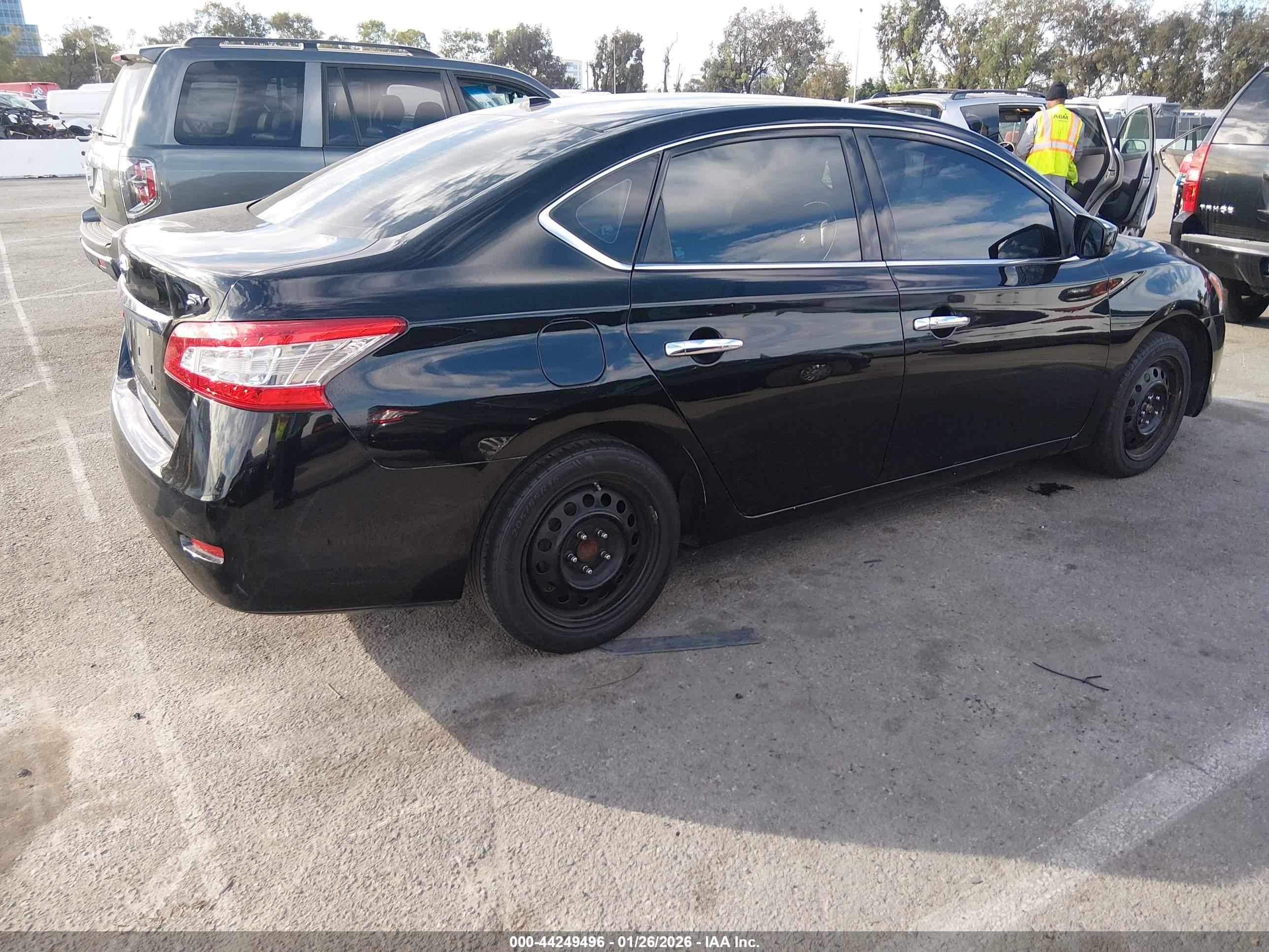 NISSAN SENTRA image 4