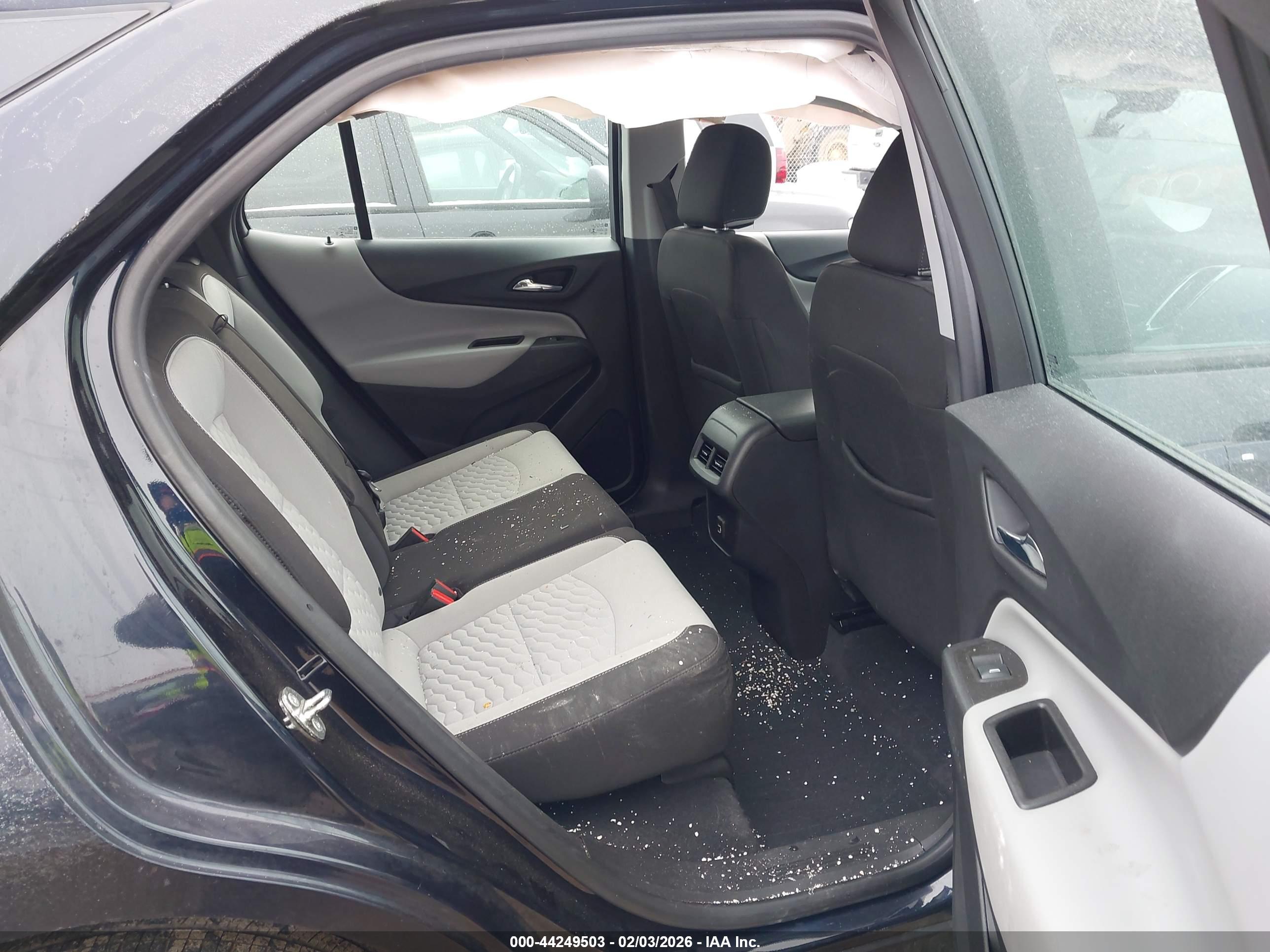 CHEVROLET EQUINOX image 8