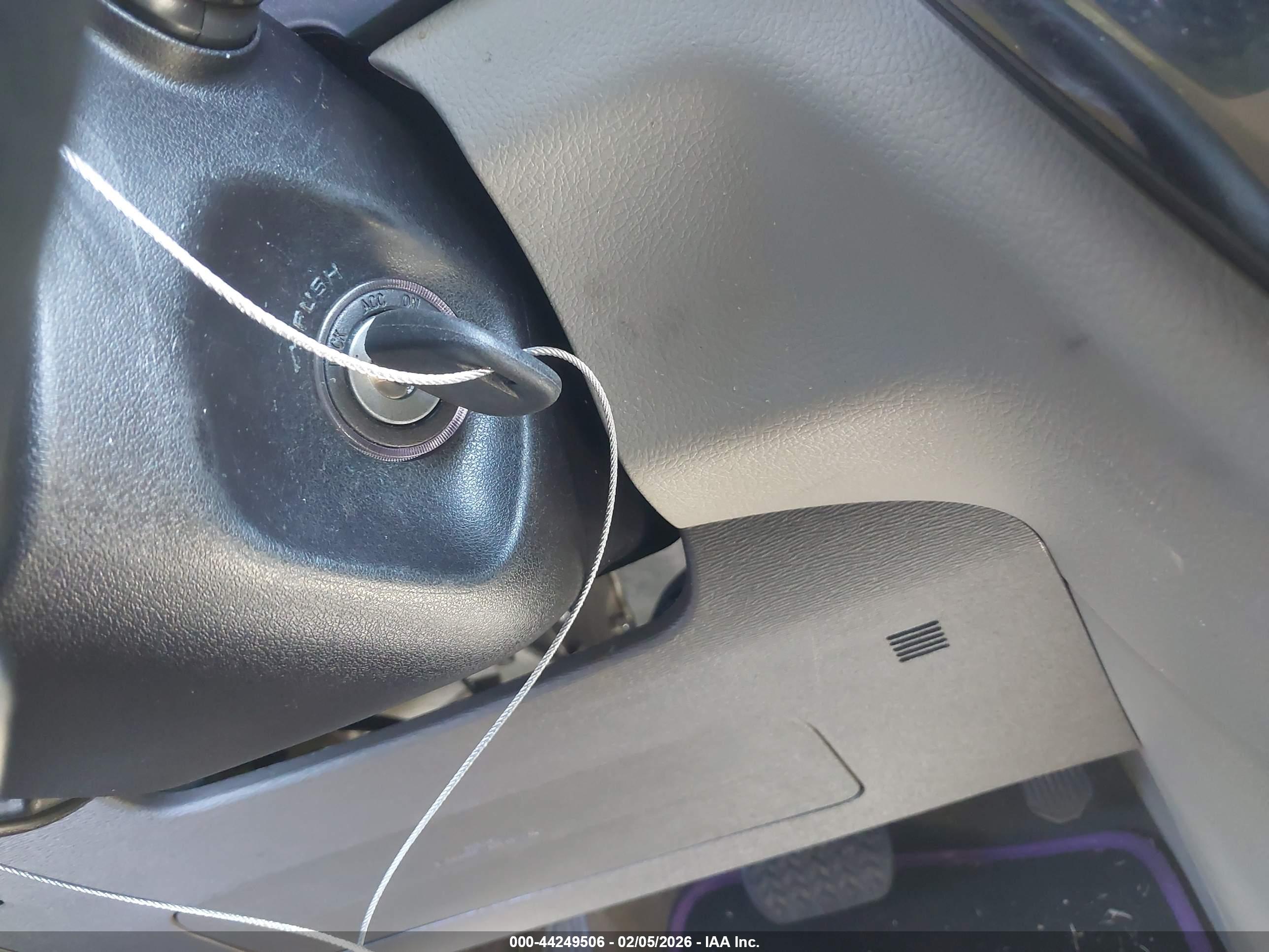 TOYOTA SIENNA image 11
