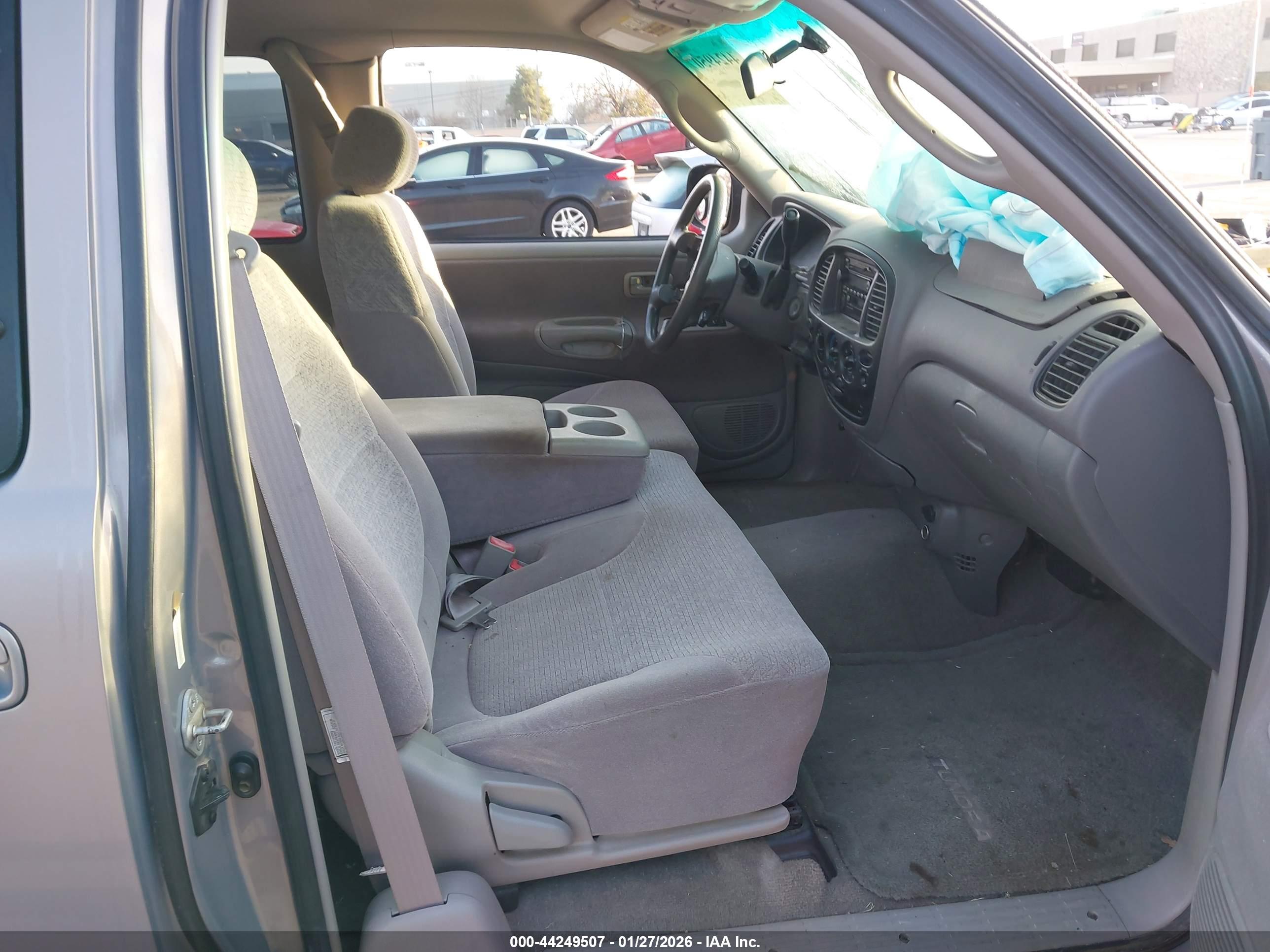 TOYOTA TUNDRA image 5