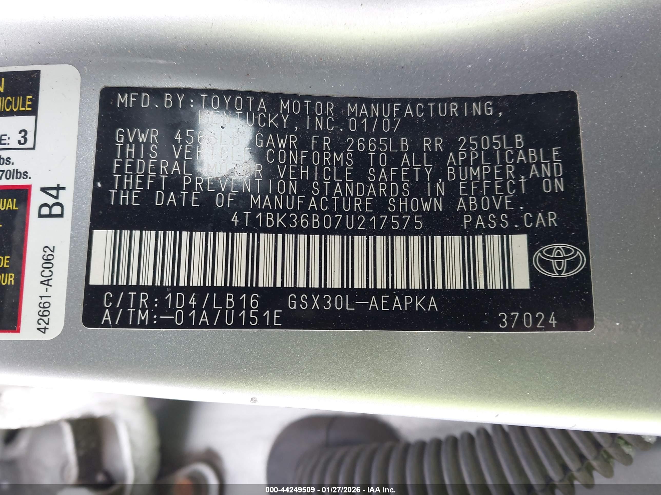 TOYOTA AVALON image 9