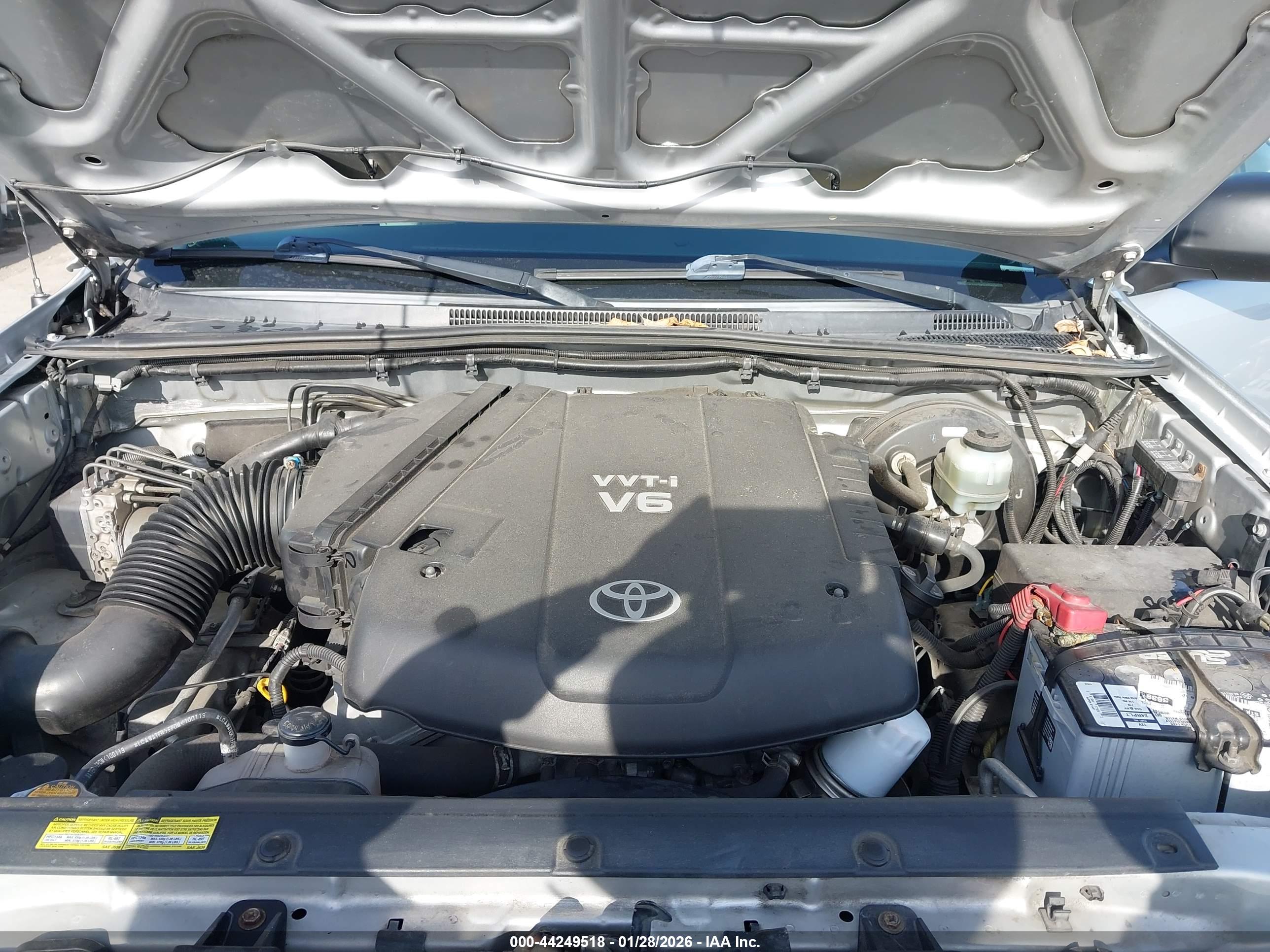 TOYOTA TACOMA image 10