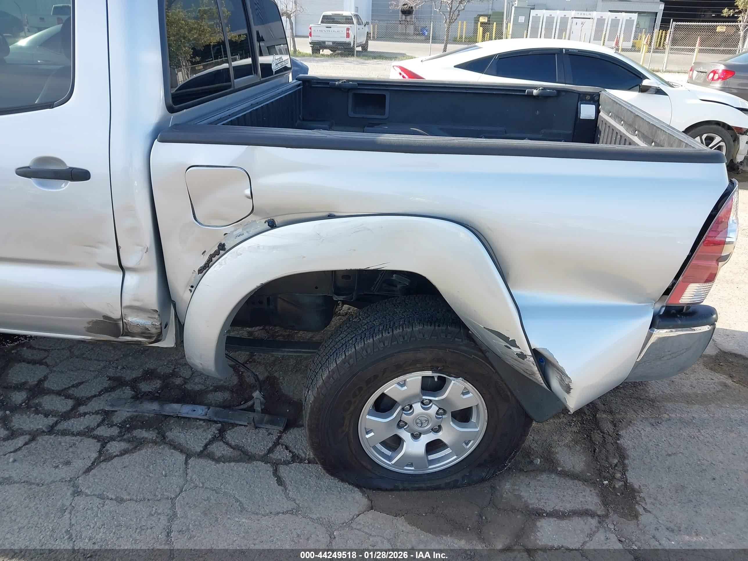 TOYOTA TACOMA image 6