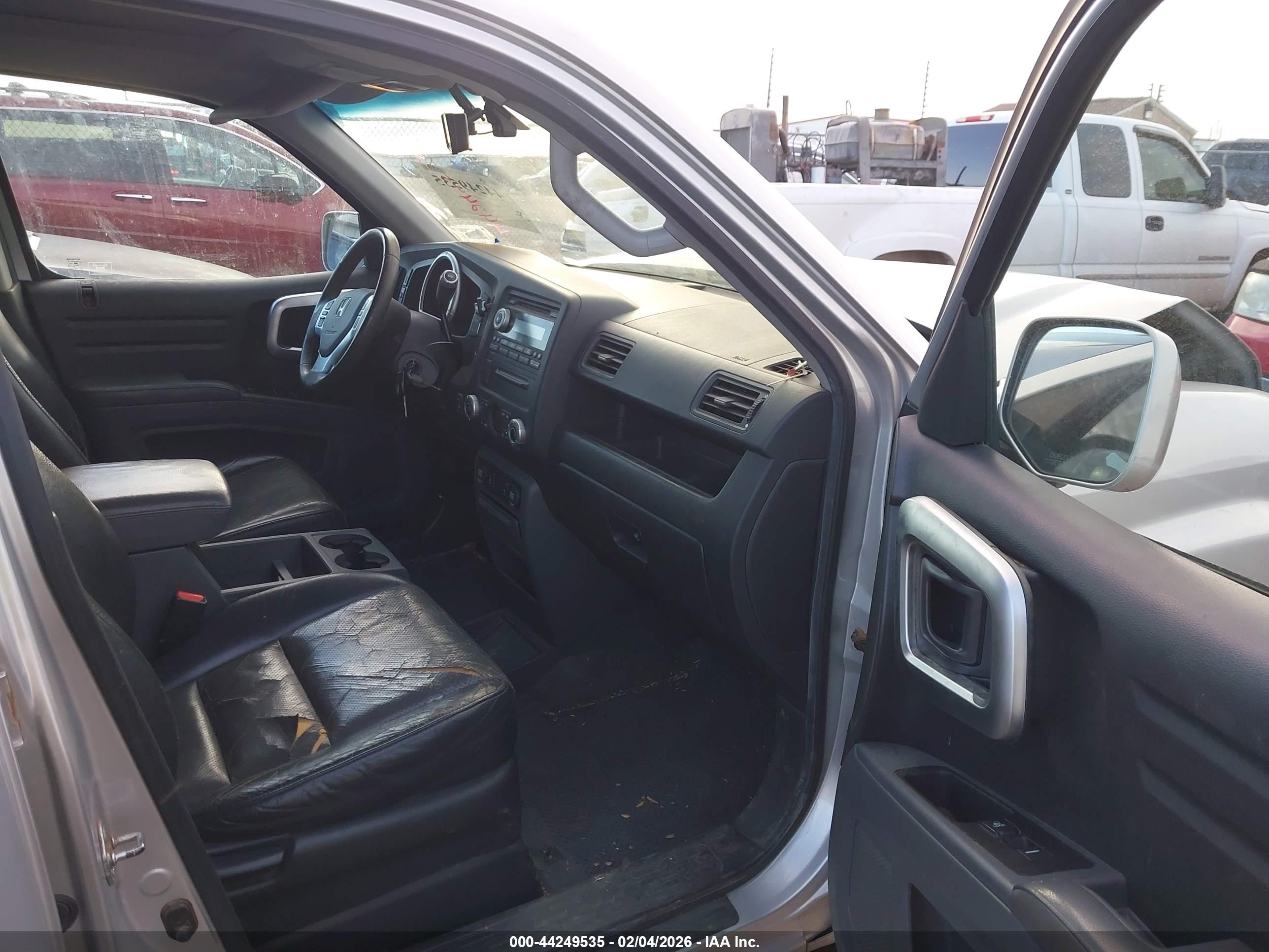 HONDA RIDGELINE image 5