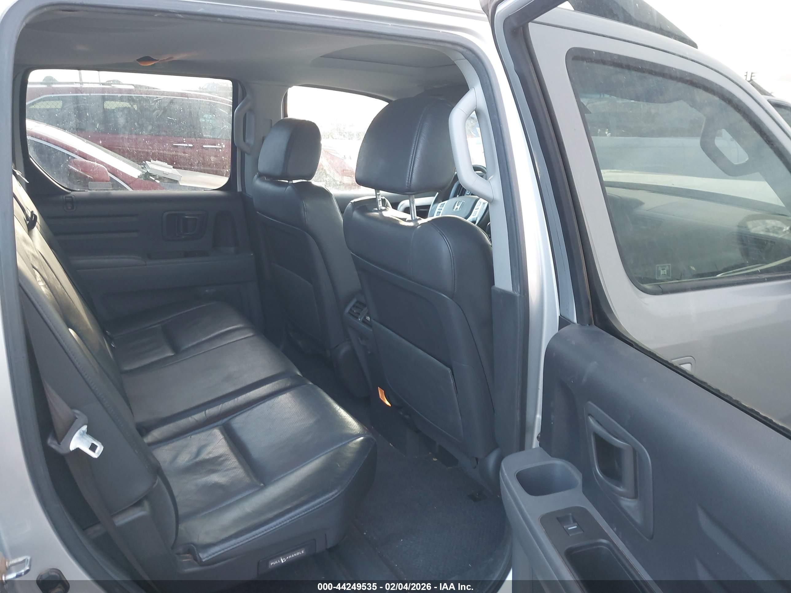 HONDA RIDGELINE image 8