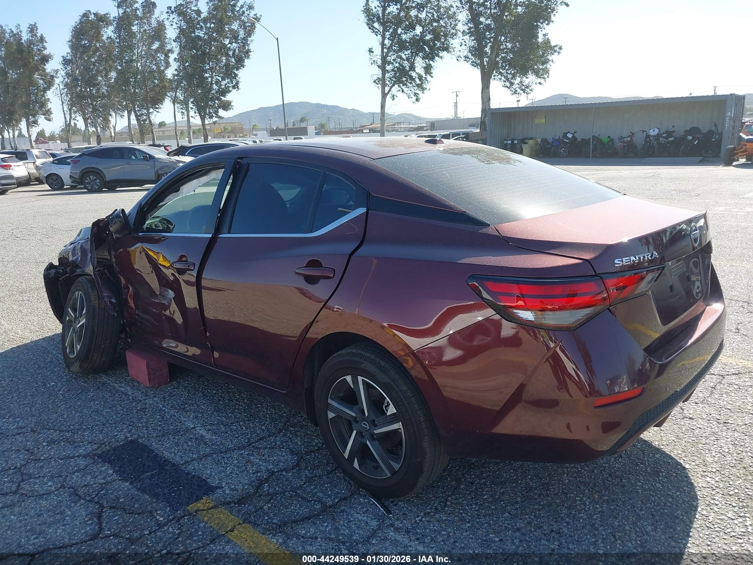 NISSAN SENTRA image 3