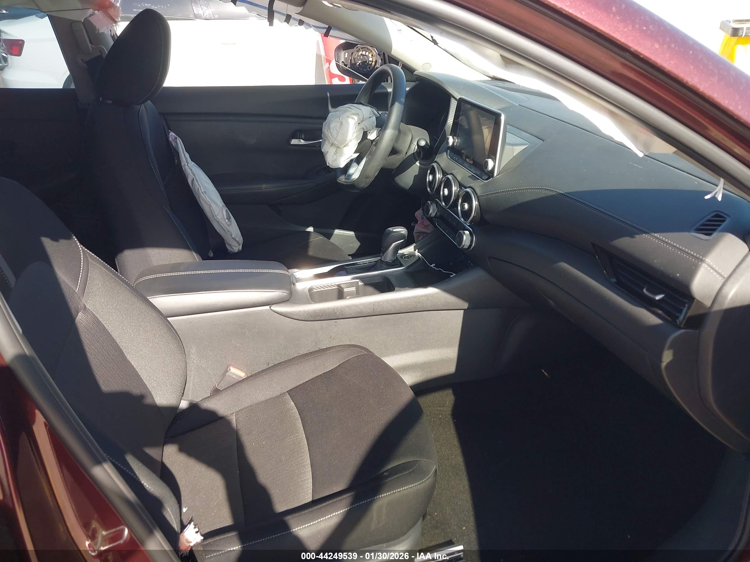 NISSAN SENTRA image 5