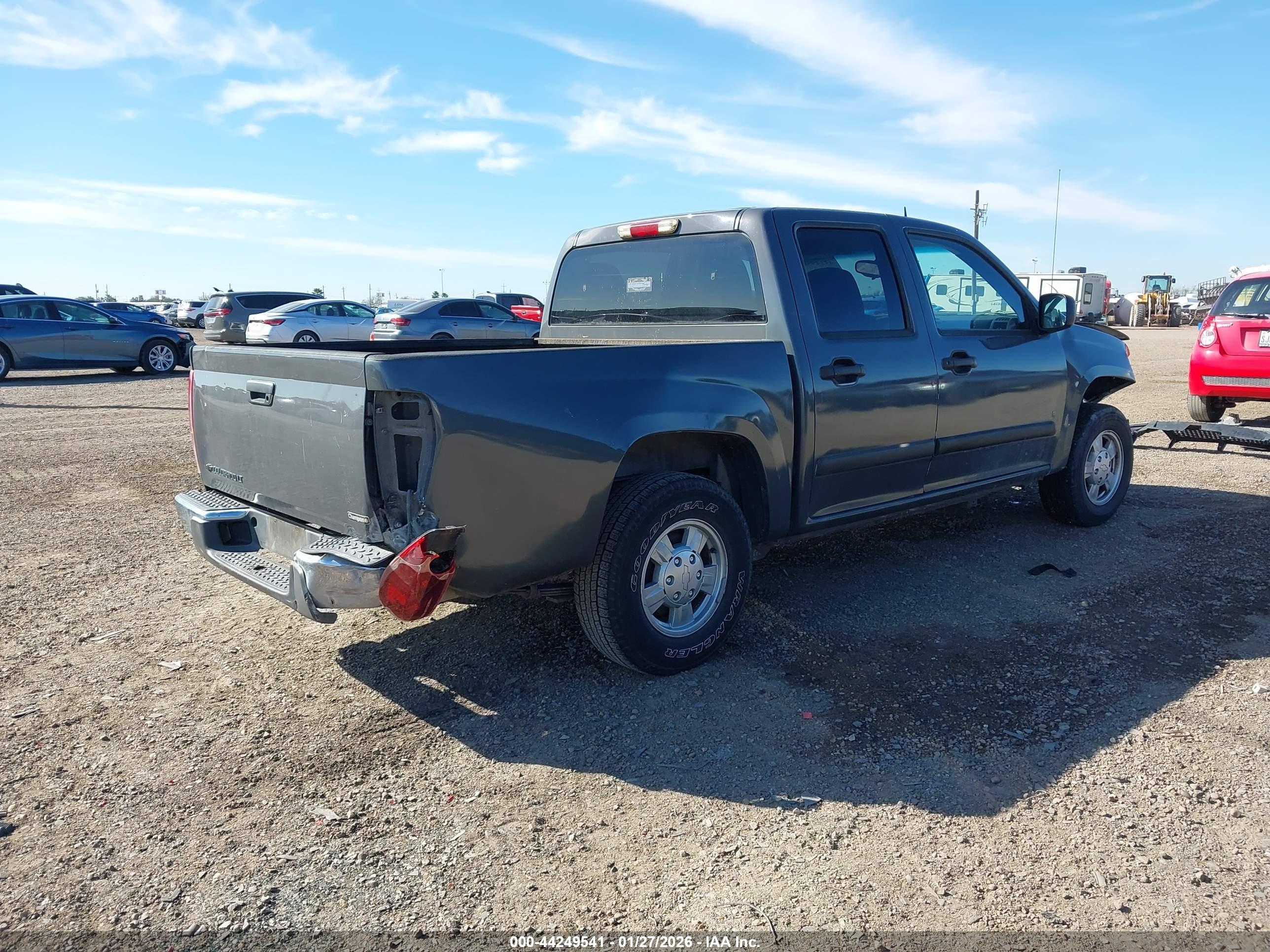 CHEVROLET COLORADO image 4