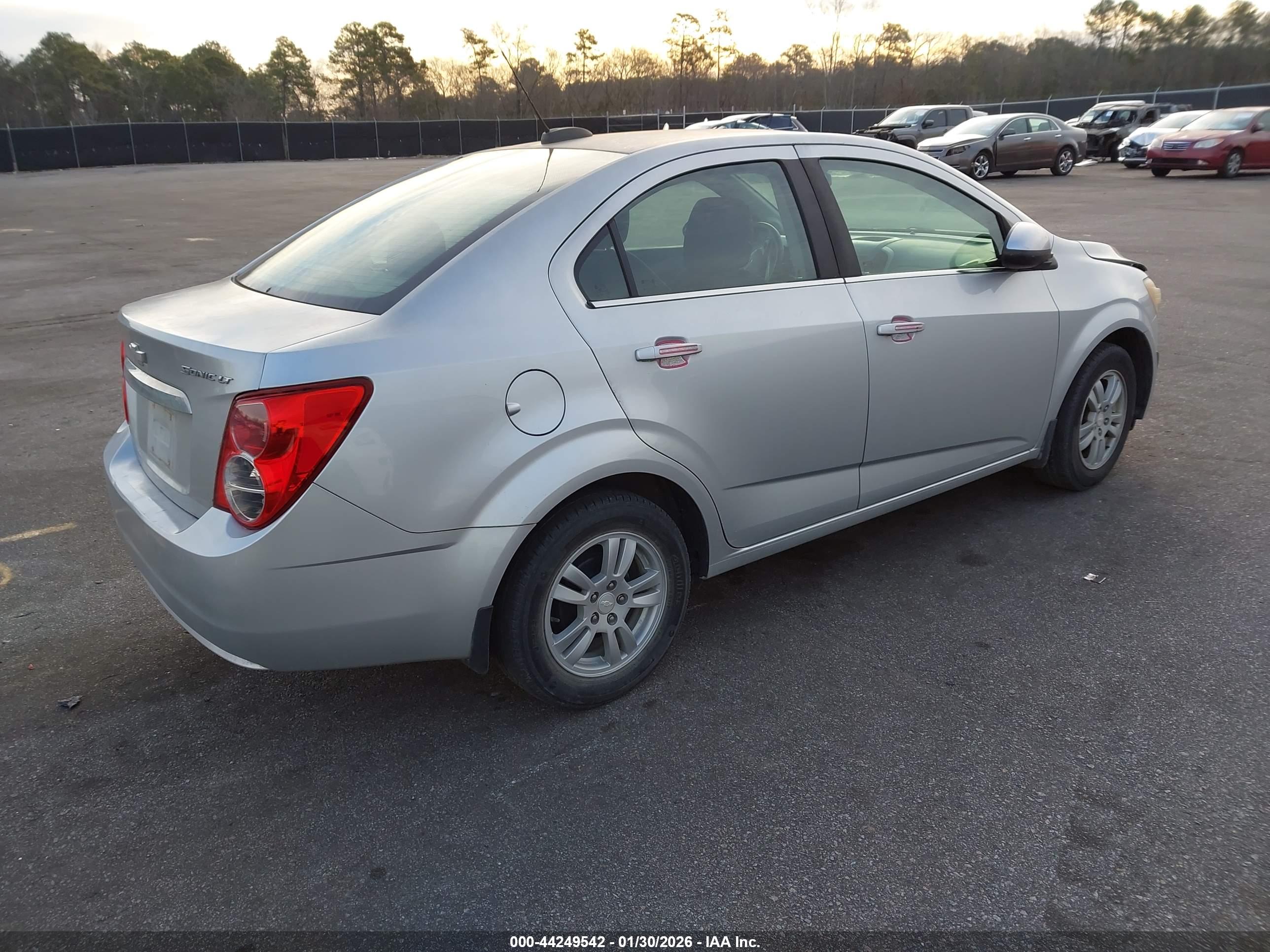 CHEVROLET SONIC image 4