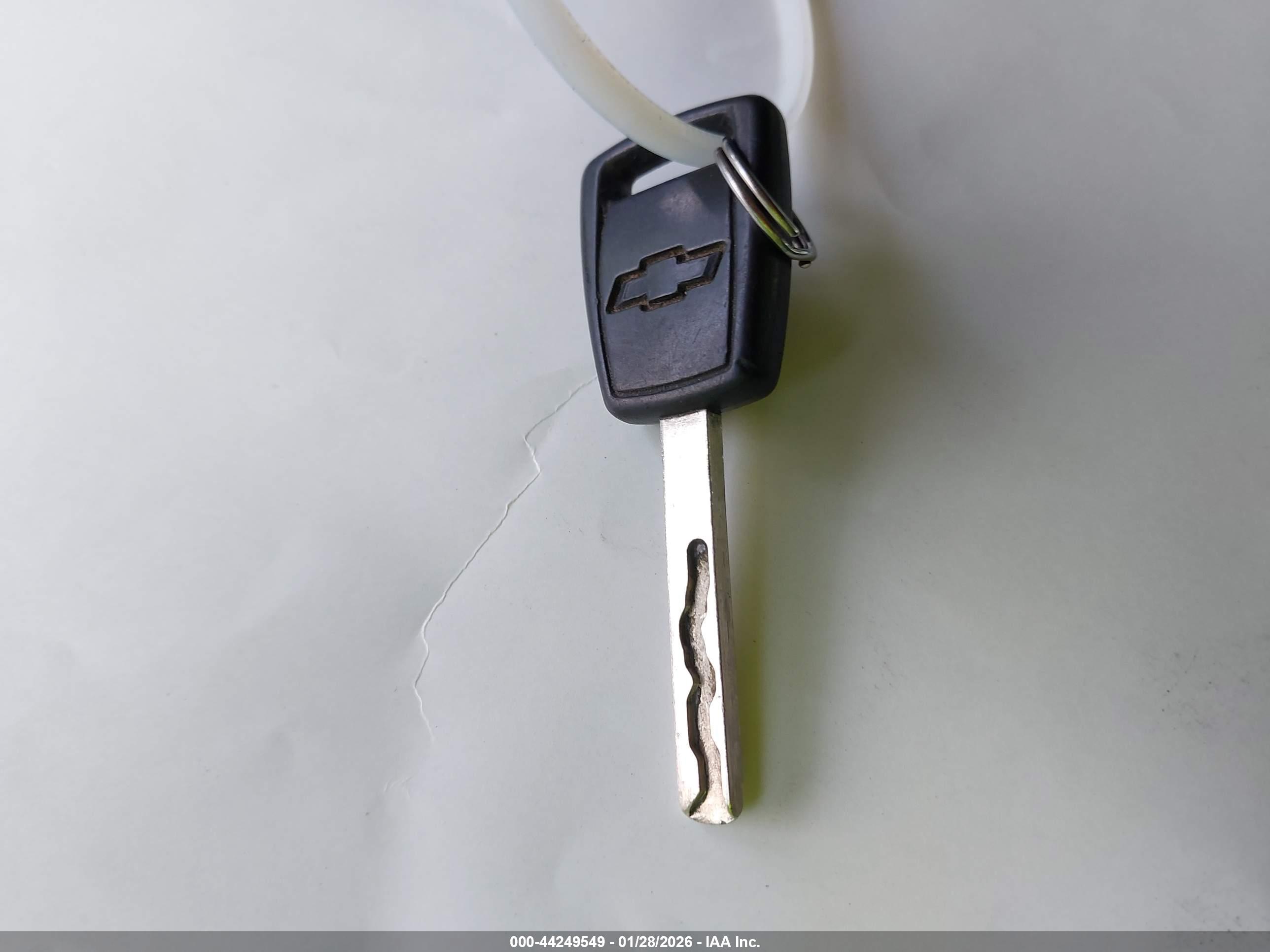 CHEVROLET SILVERADO image 11