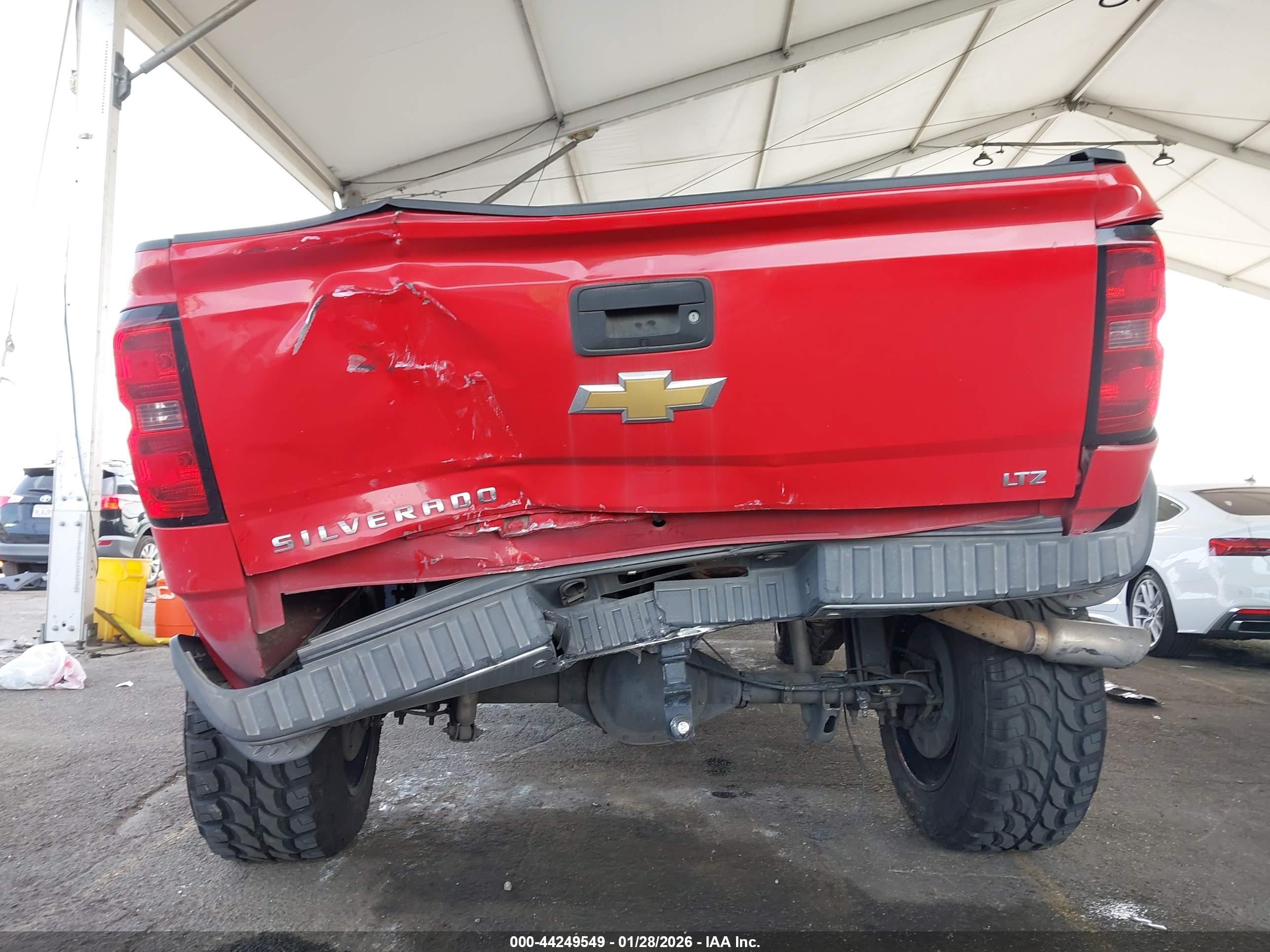 CHEVROLET SILVERADO image 6
