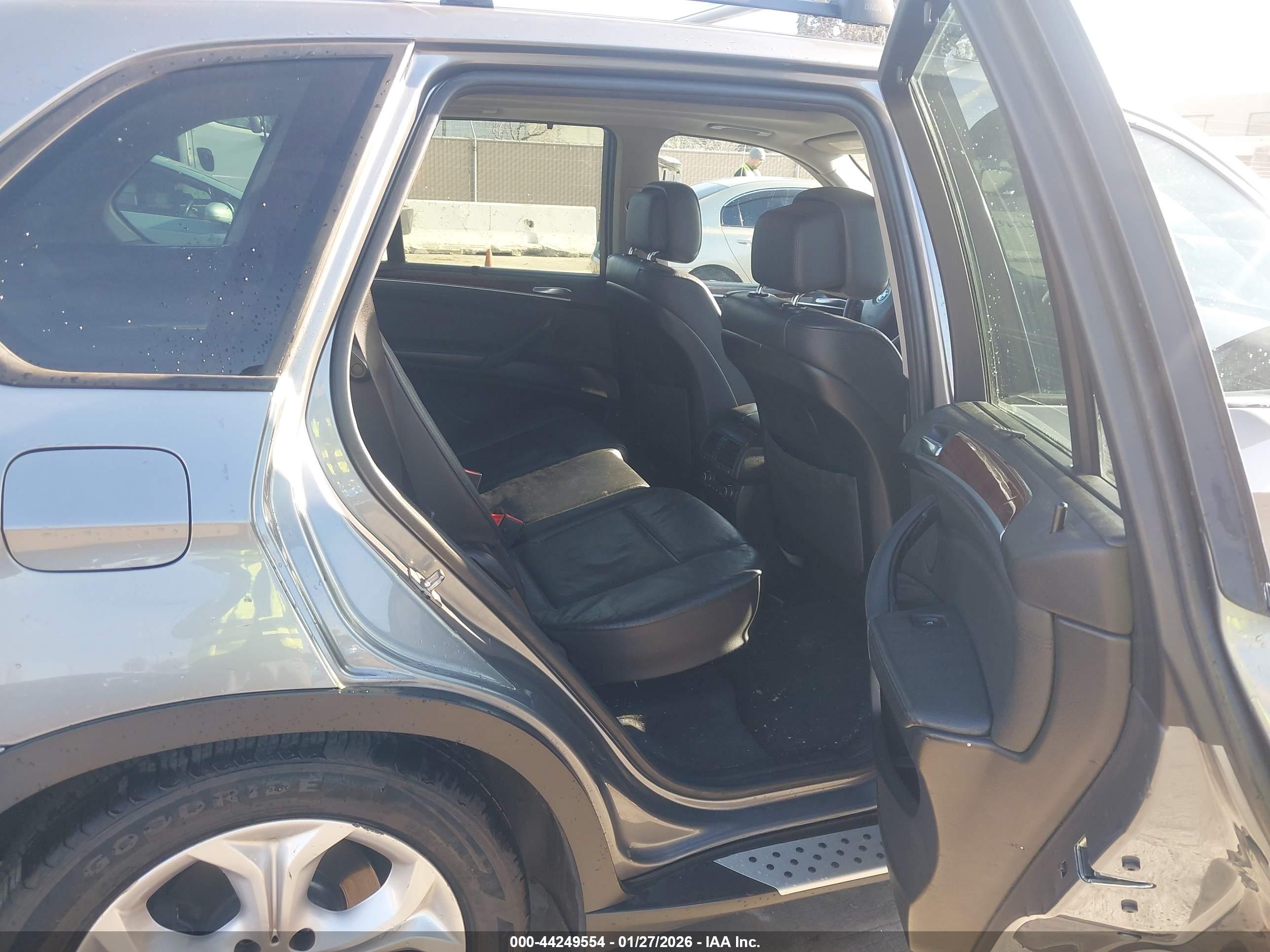 BMW X5 image 8