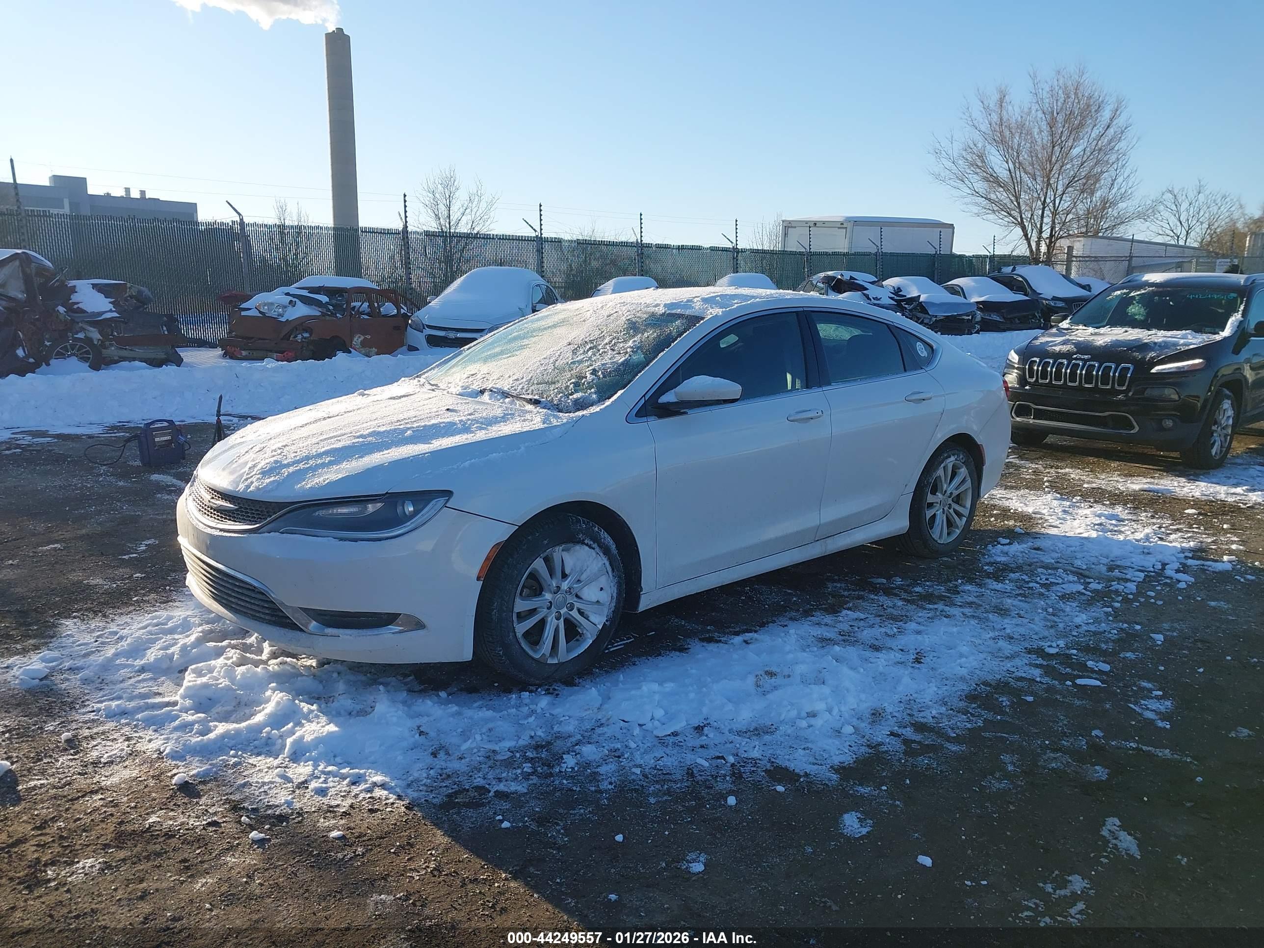 CHRYSLER 200 image 2