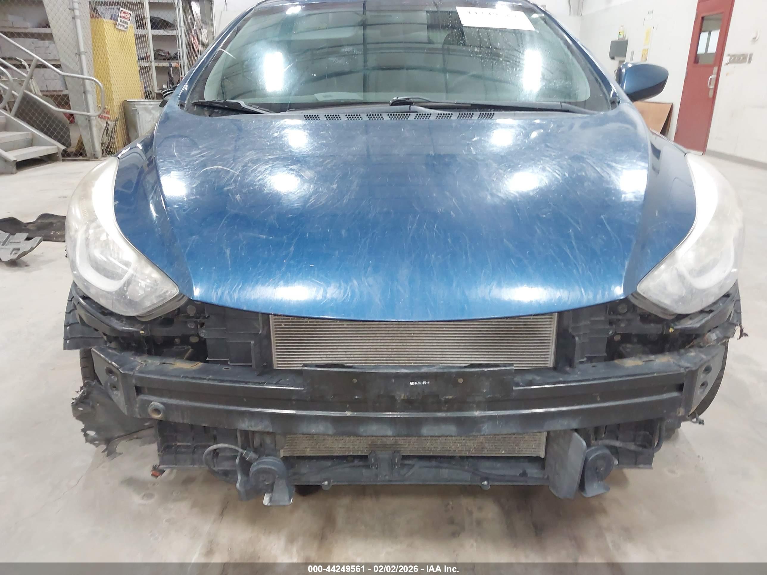 HYUNDAI ELANTRA image 6