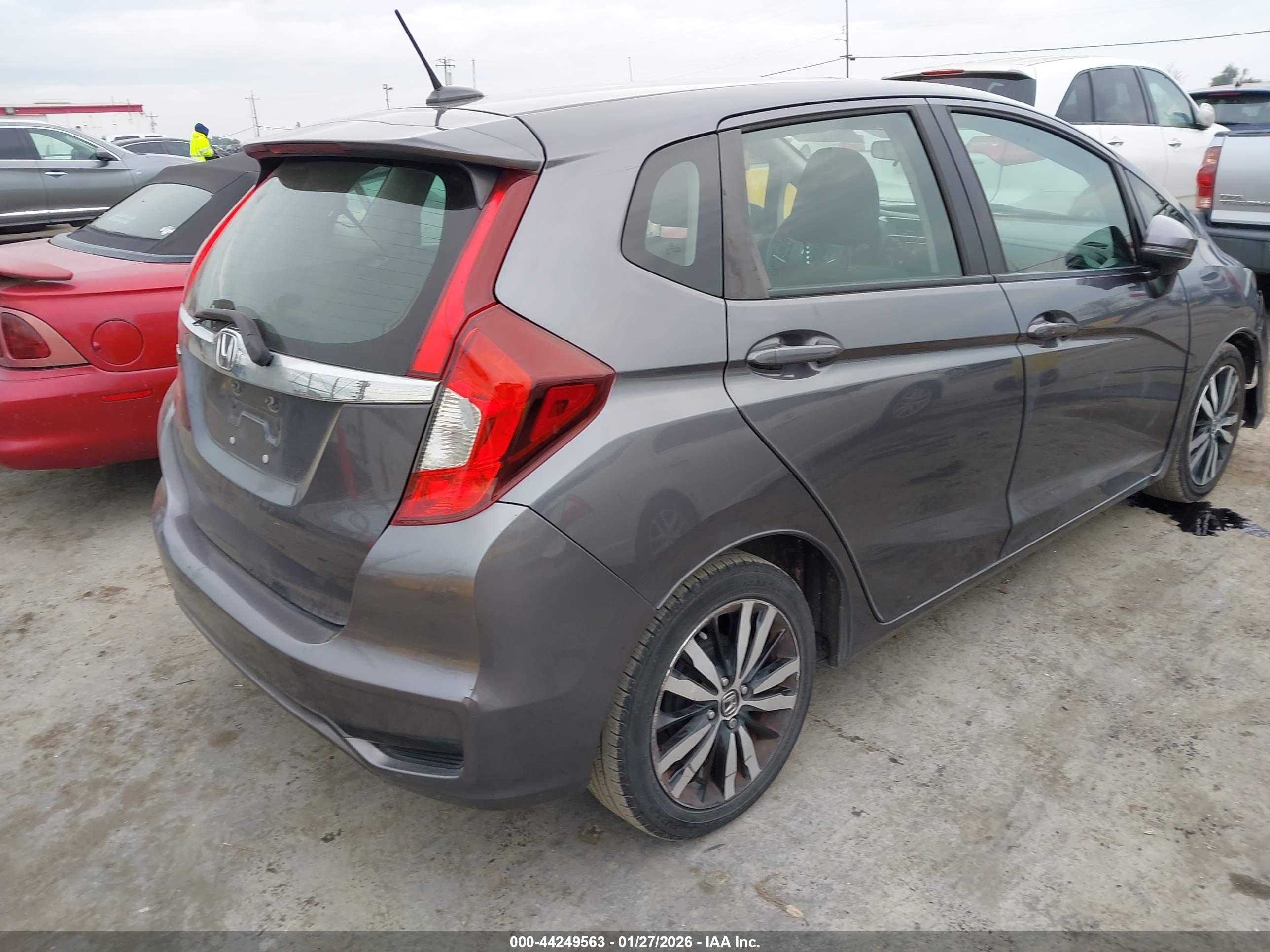 HONDA FIT image 4
