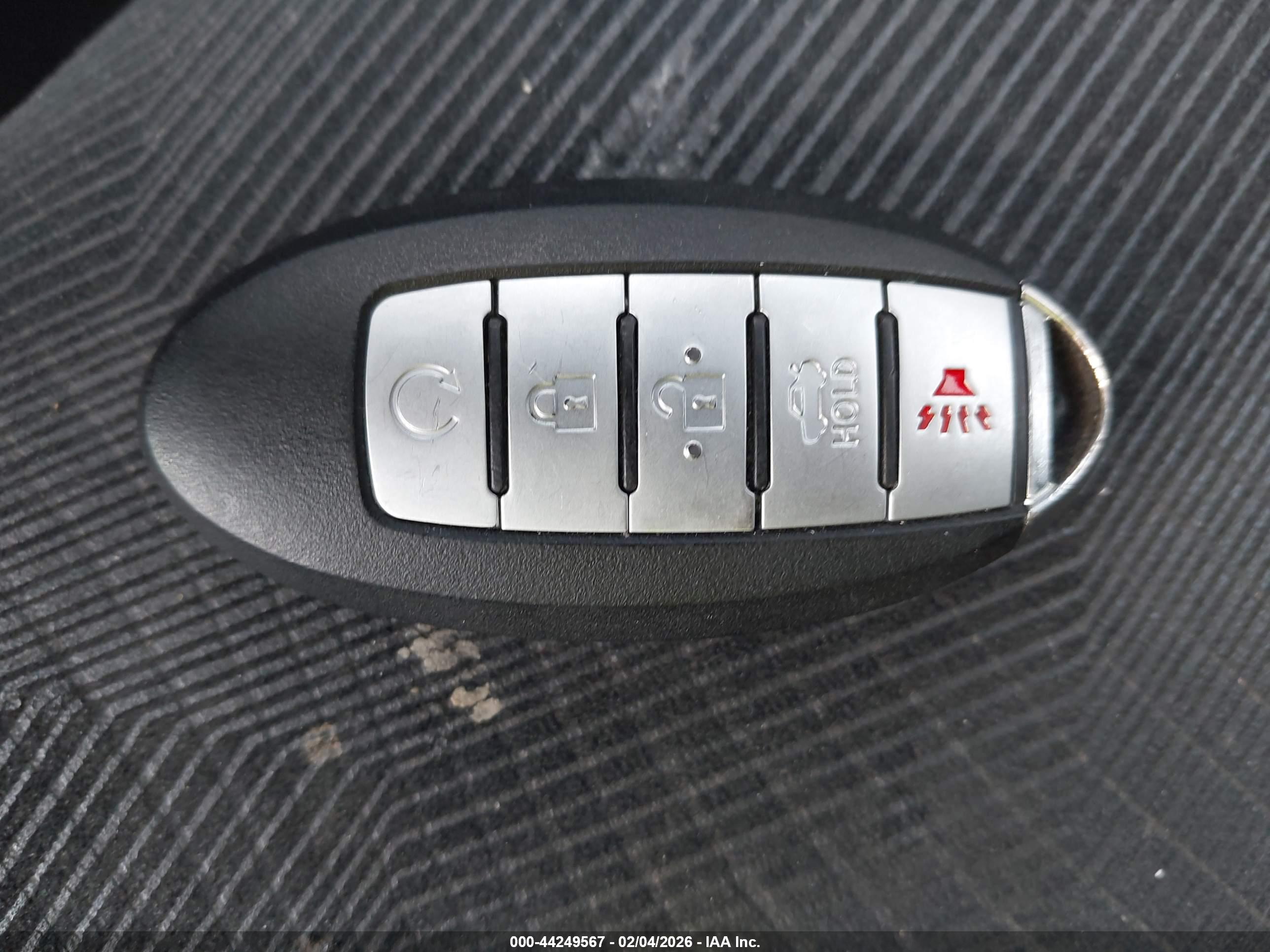 NISSAN ROGUE image 11