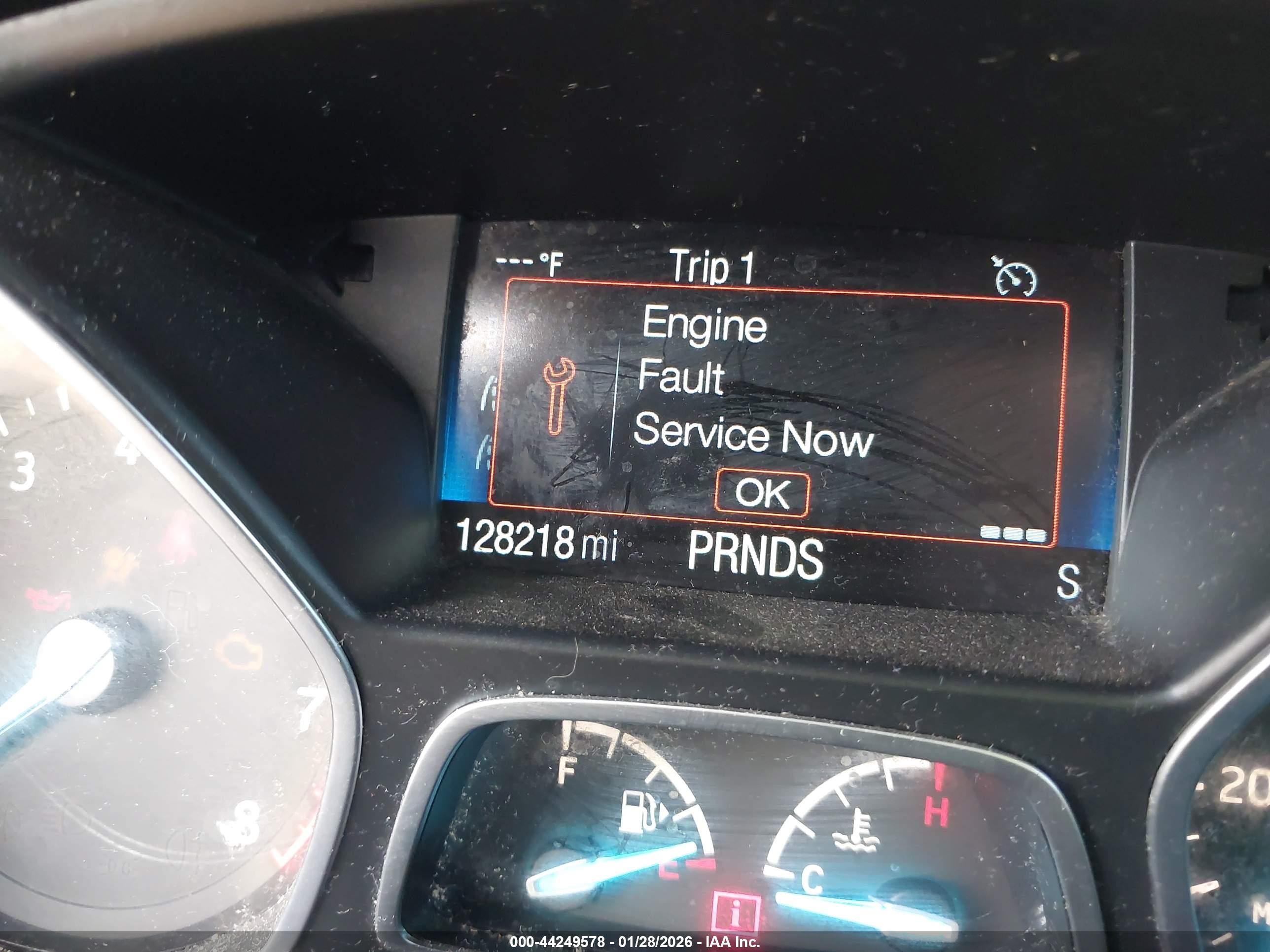 FORD ESCAPE image 7