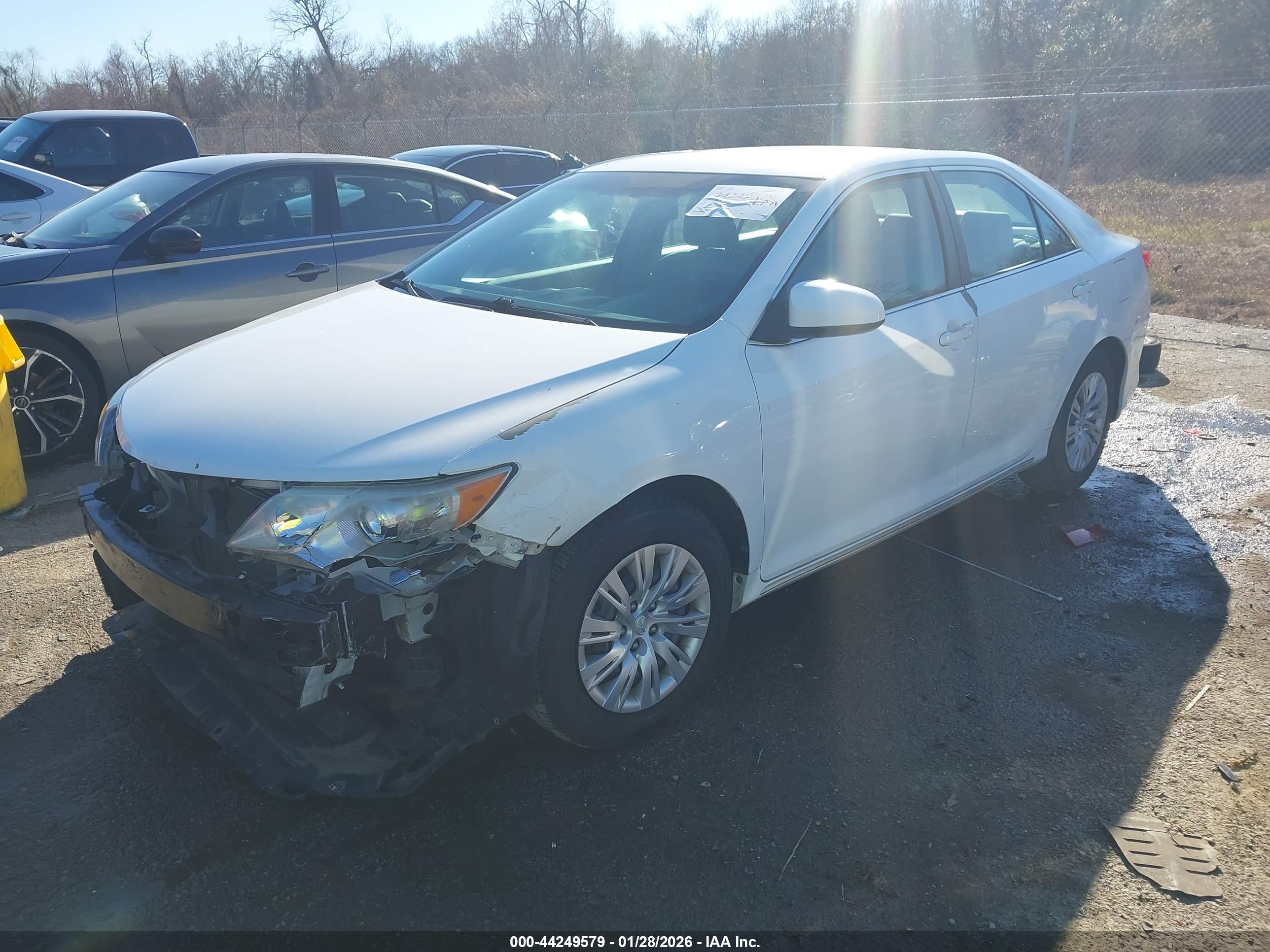 TOYOTA CAMRY image 2