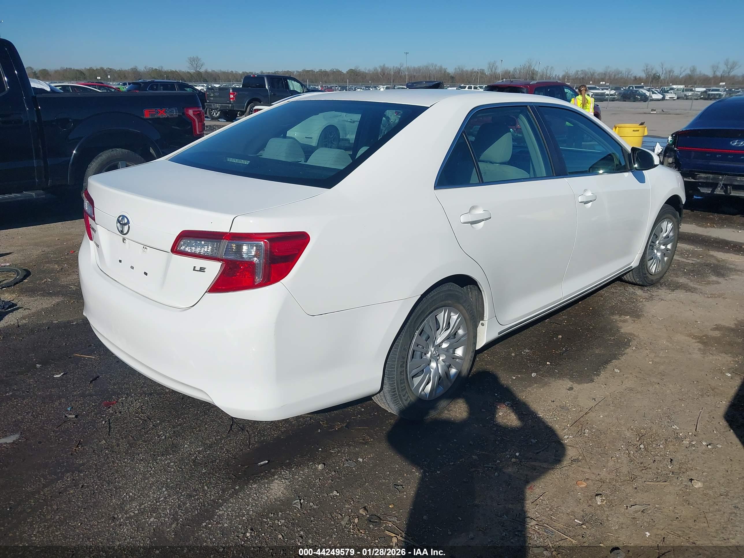 TOYOTA CAMRY image 4