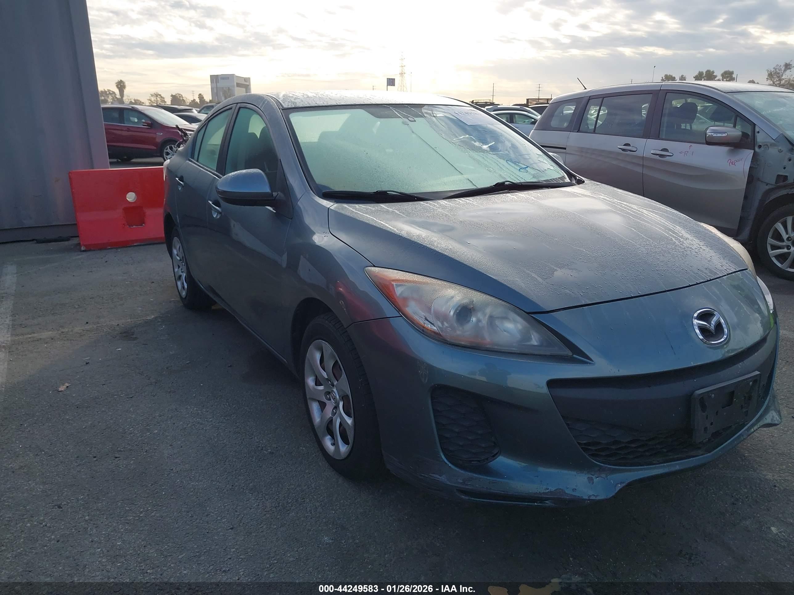 MAZDA MAZDA3 image 6