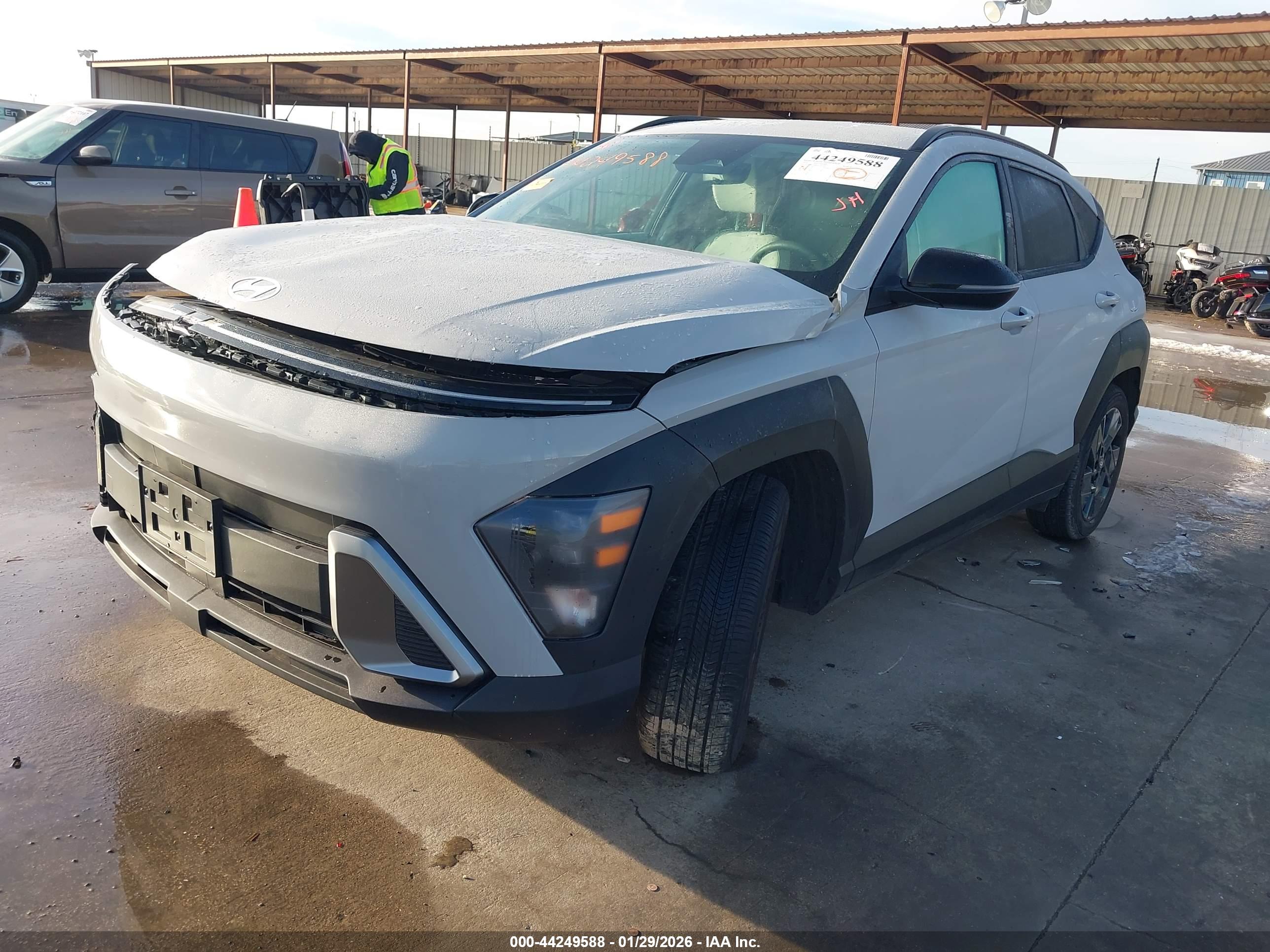 HYUNDAI KONA image 2