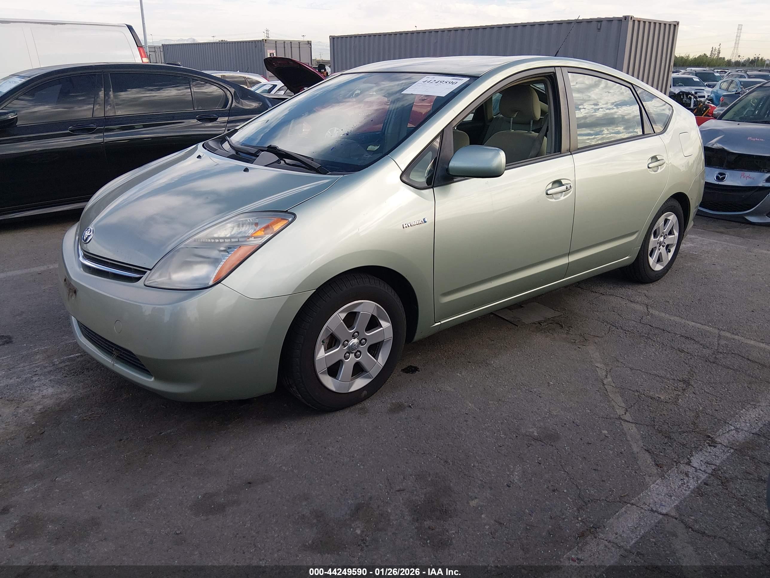 TOYOTA PRIUS image 2