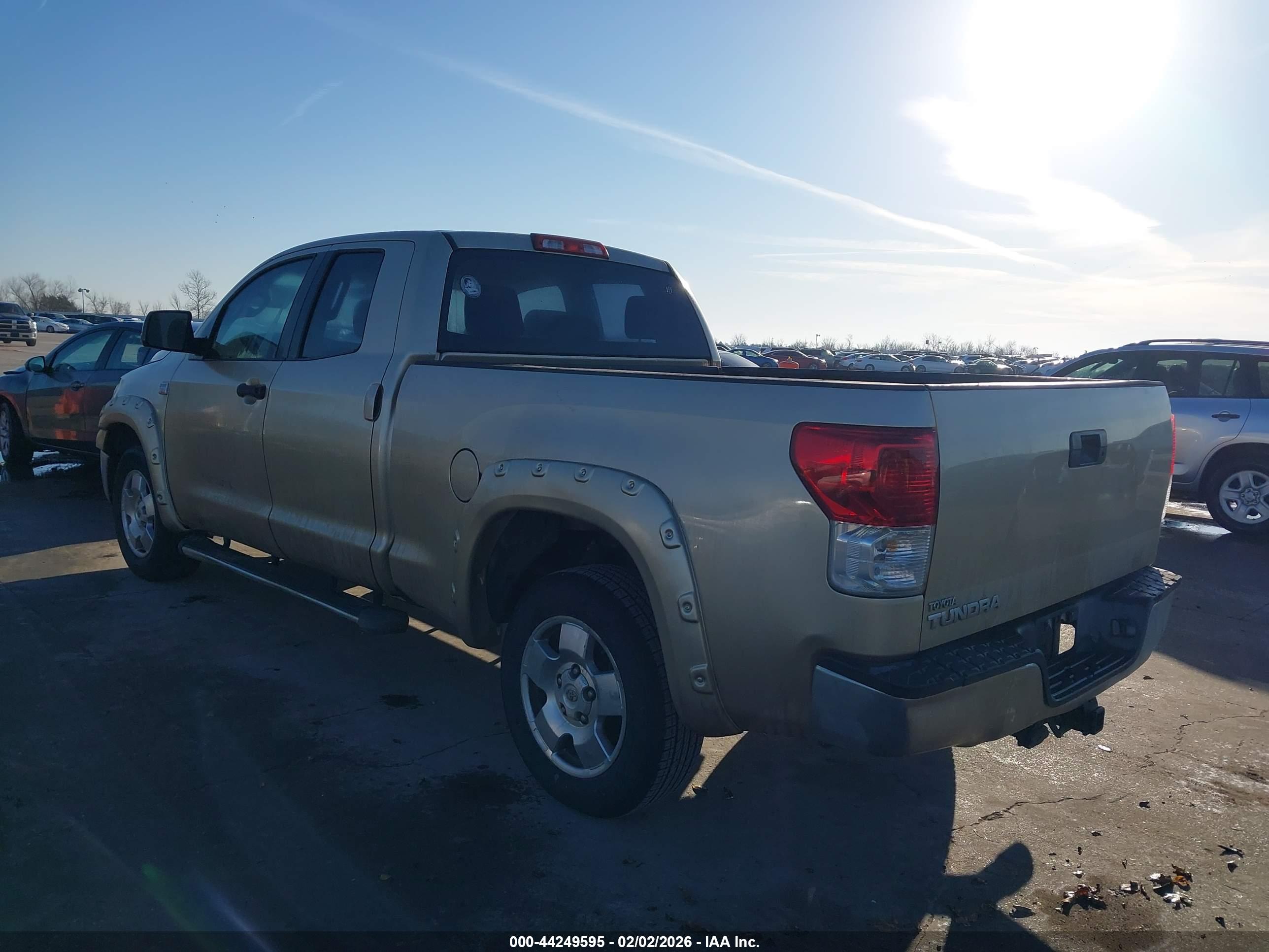 TOYOTA TUNDRA image 3