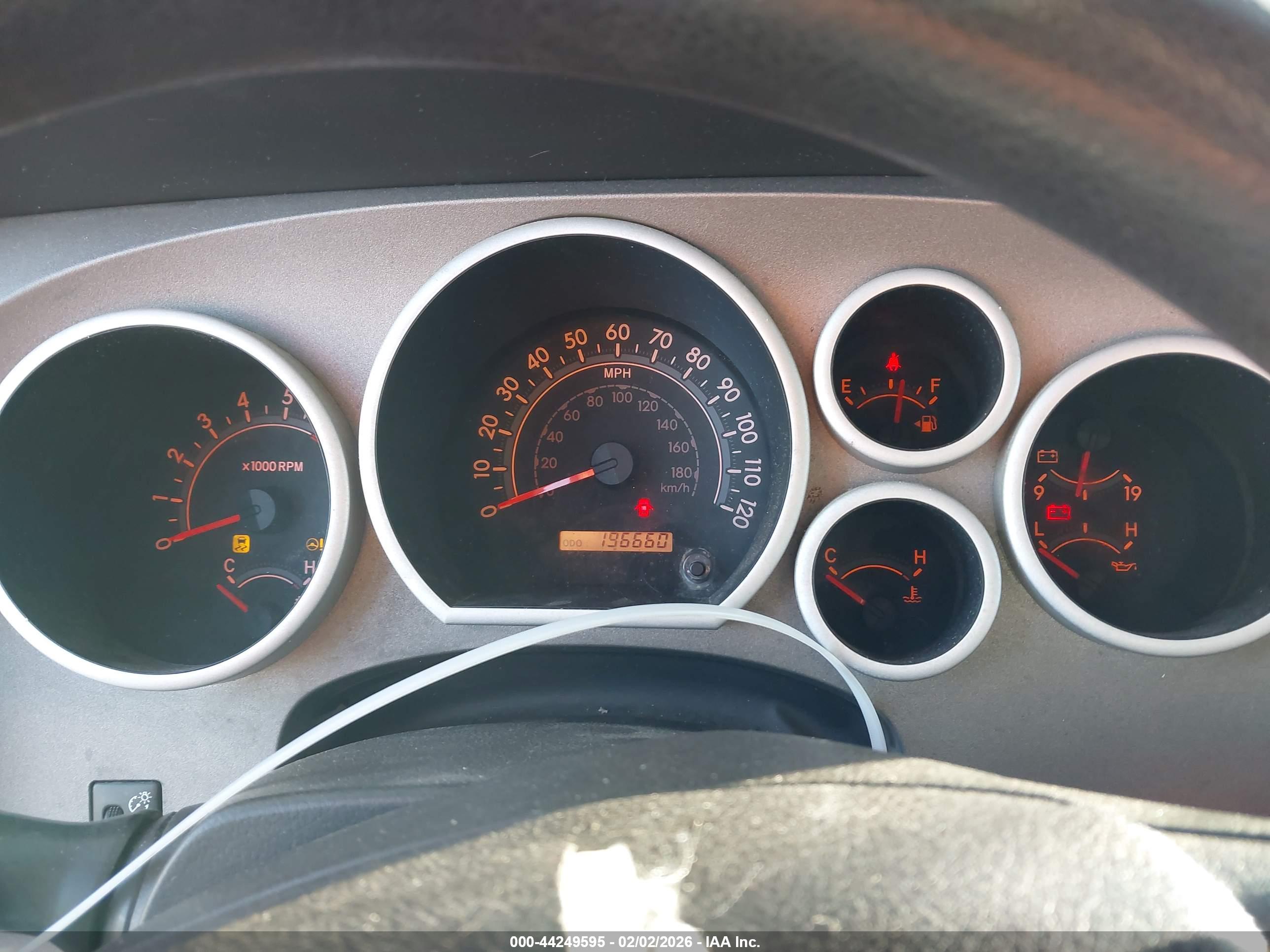 TOYOTA TUNDRA image 7
