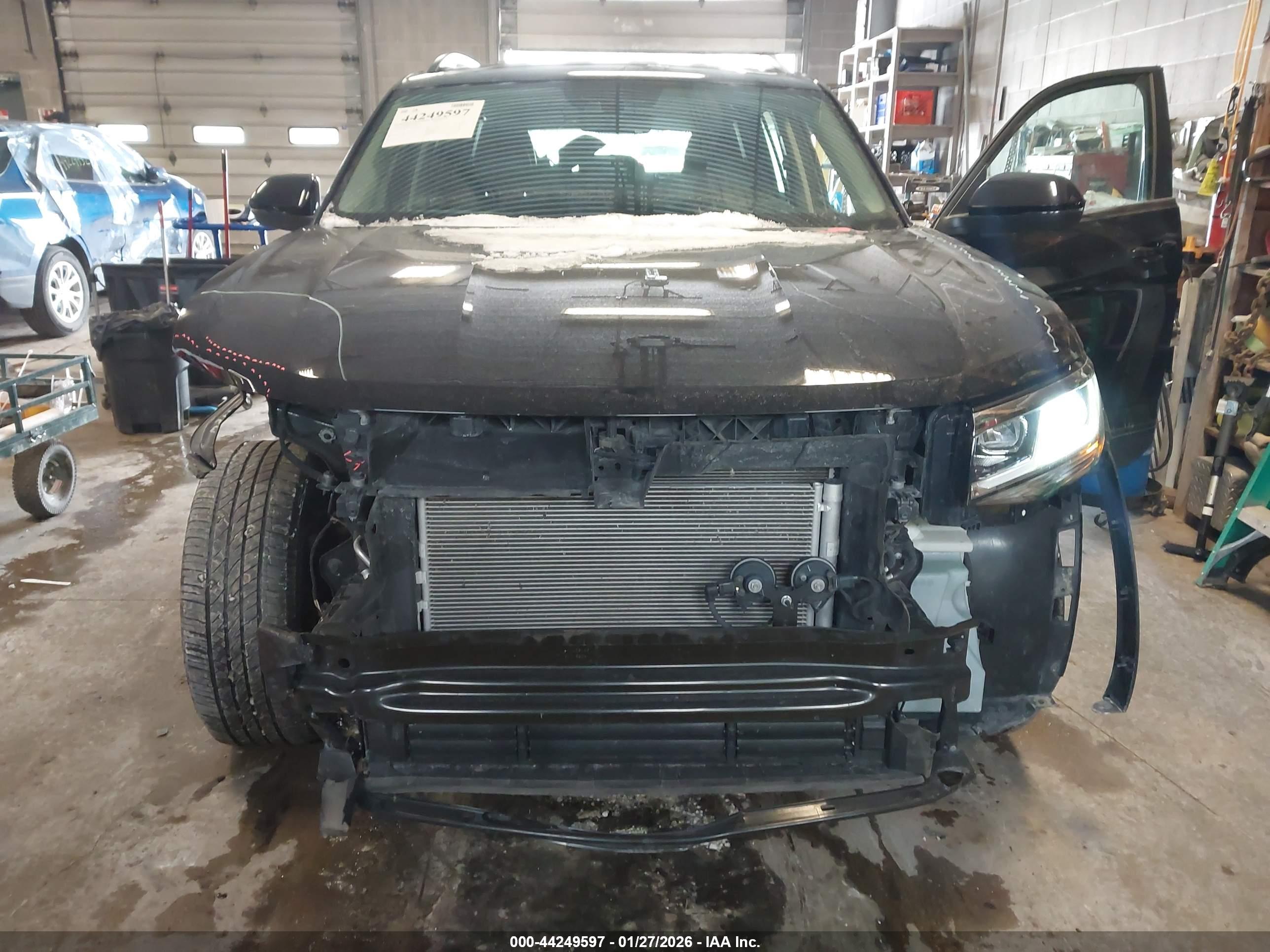 VOLKSWAGEN ATLAS image 6