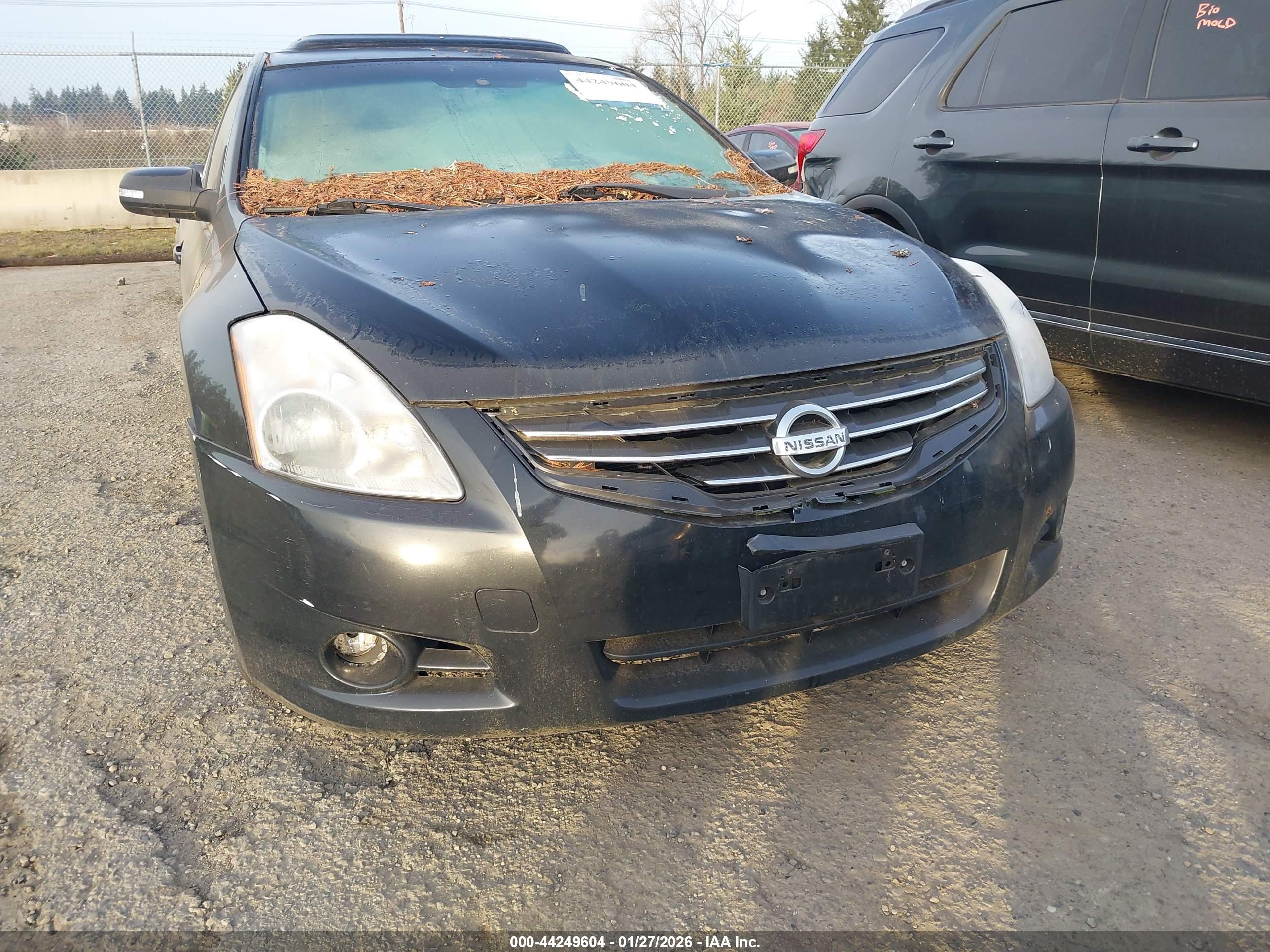 NISSAN ALTIMA image 6
