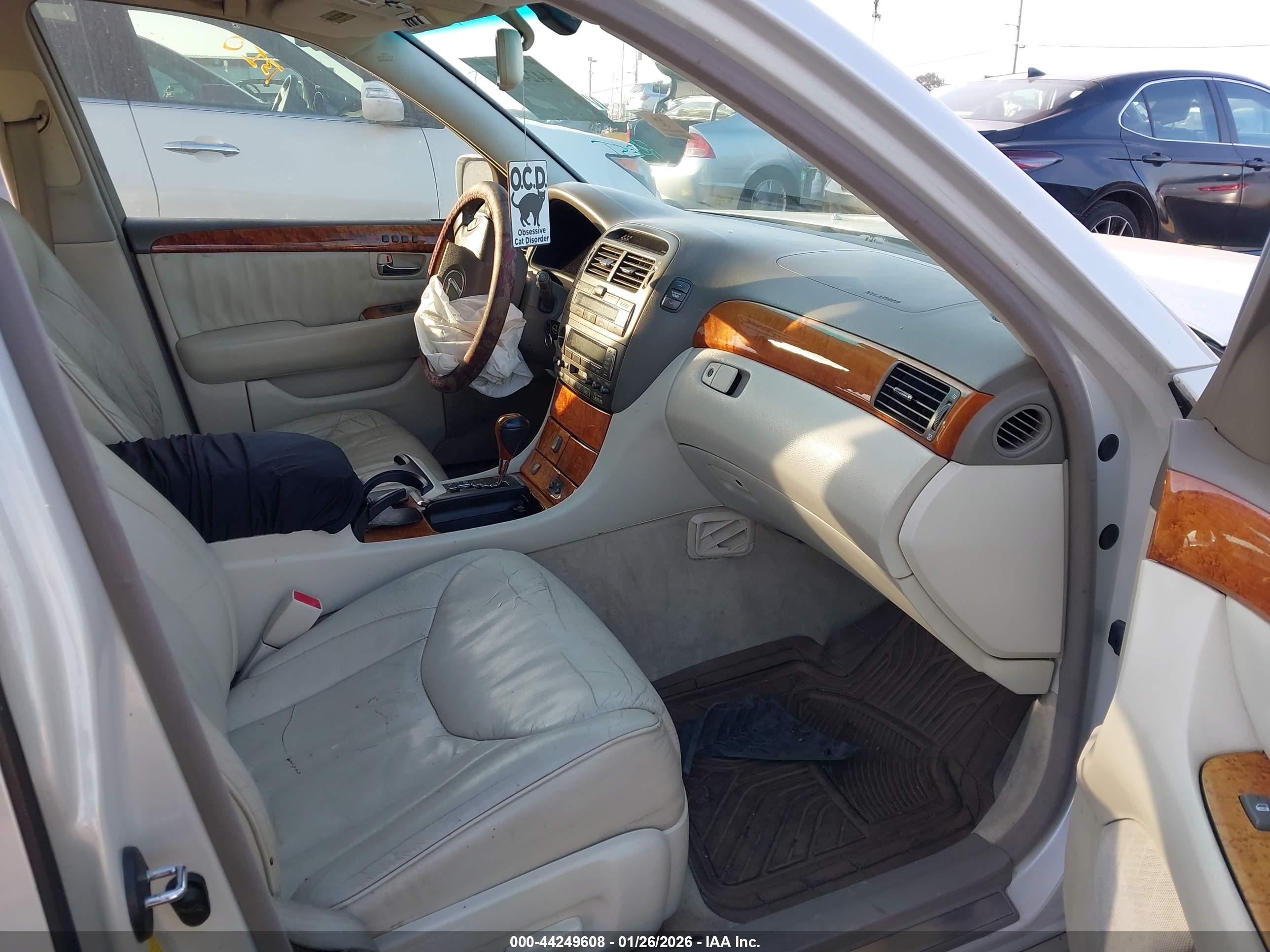 LEXUS LS image 5