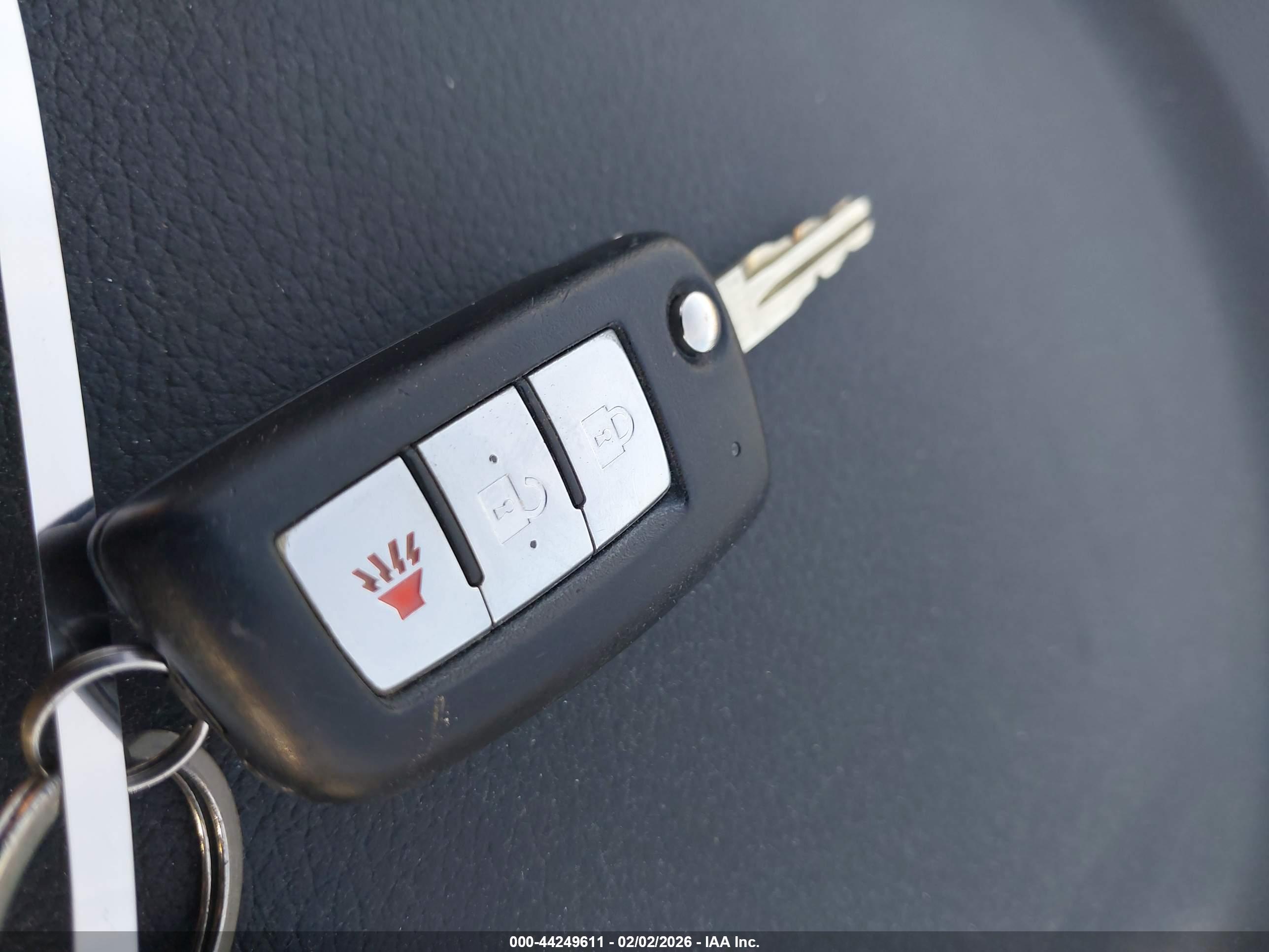 NISSAN ROGUE image 11