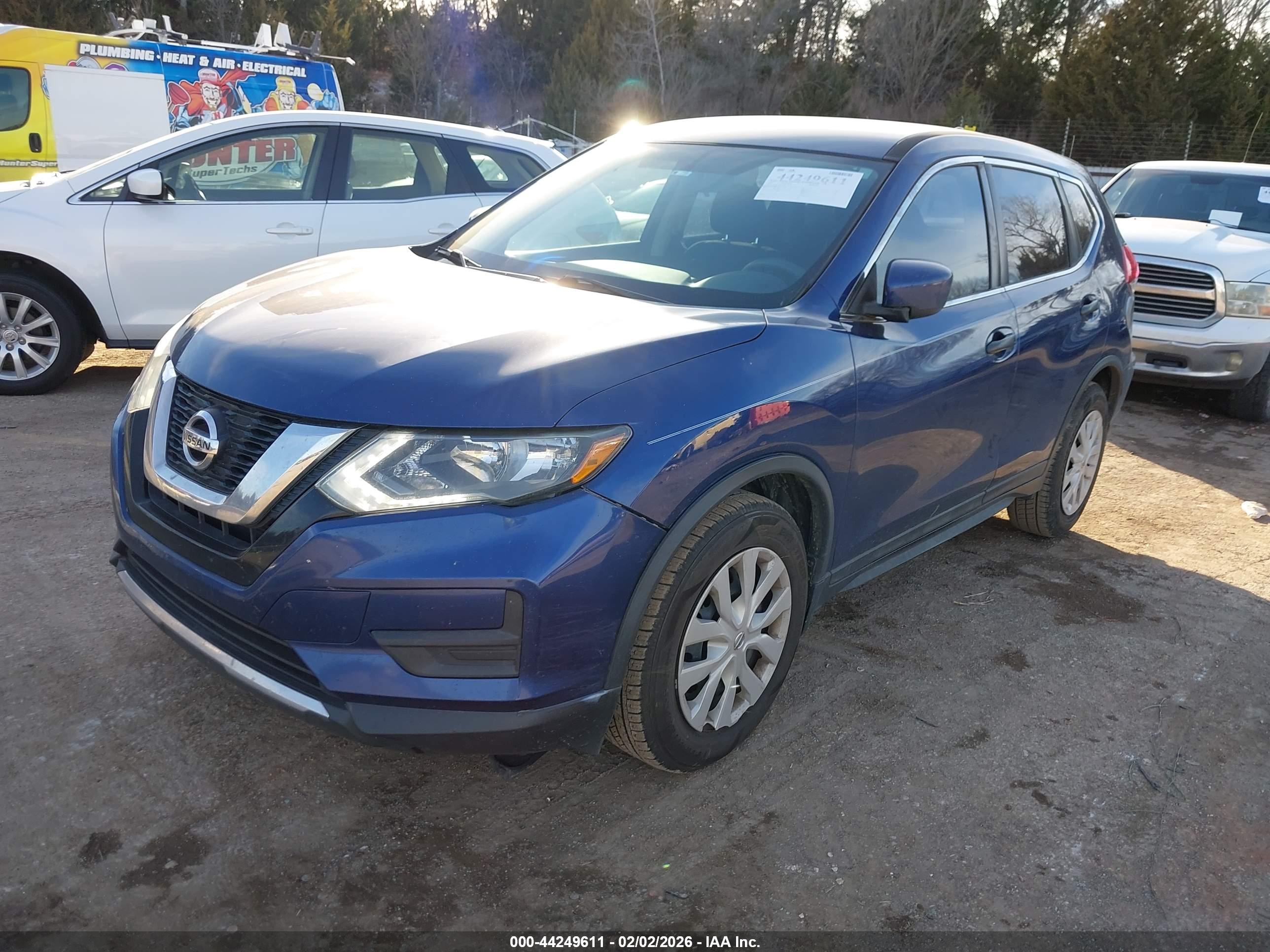 NISSAN ROGUE image 2