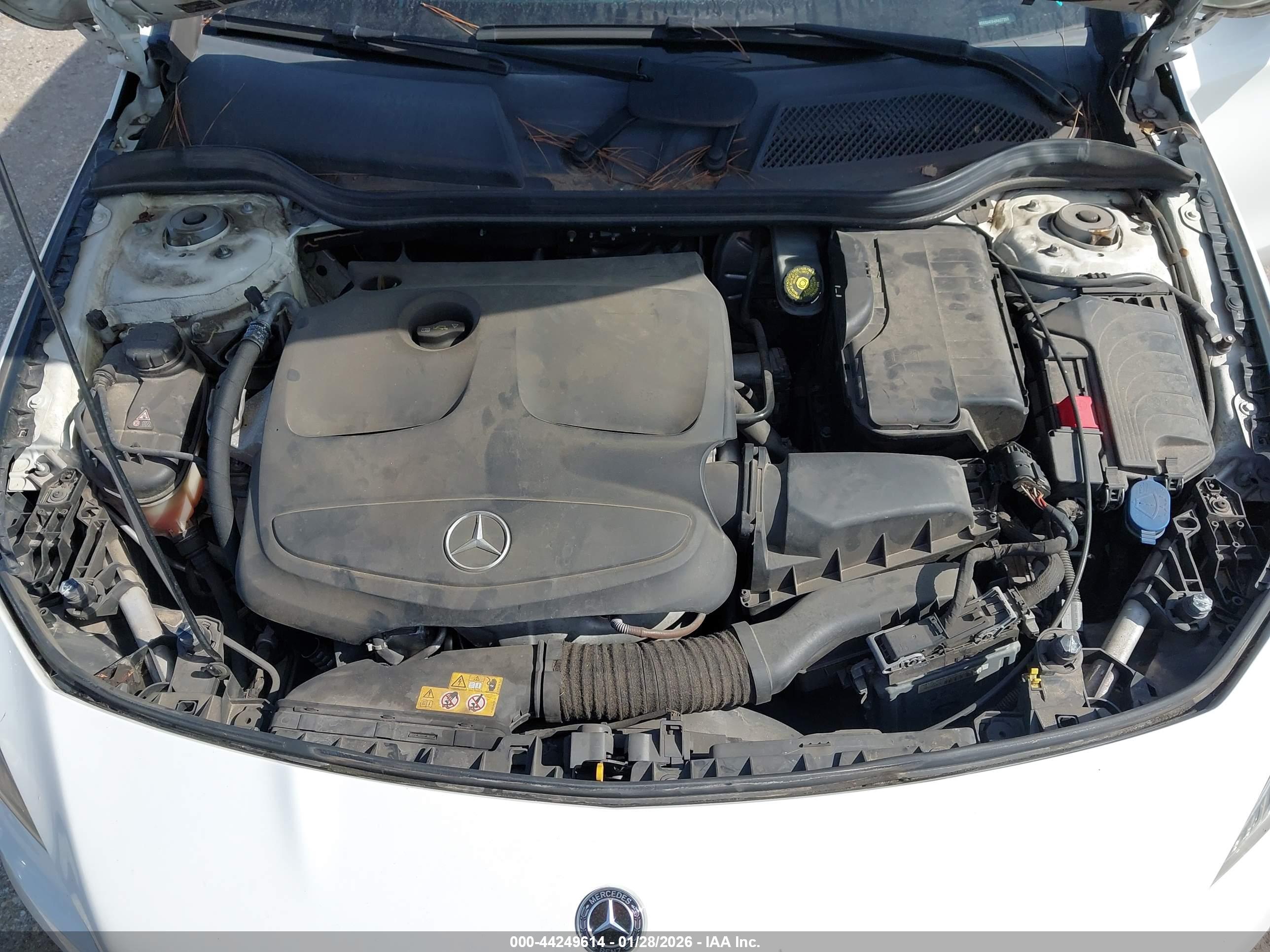 MERCEDES-BENZ CLA image 10