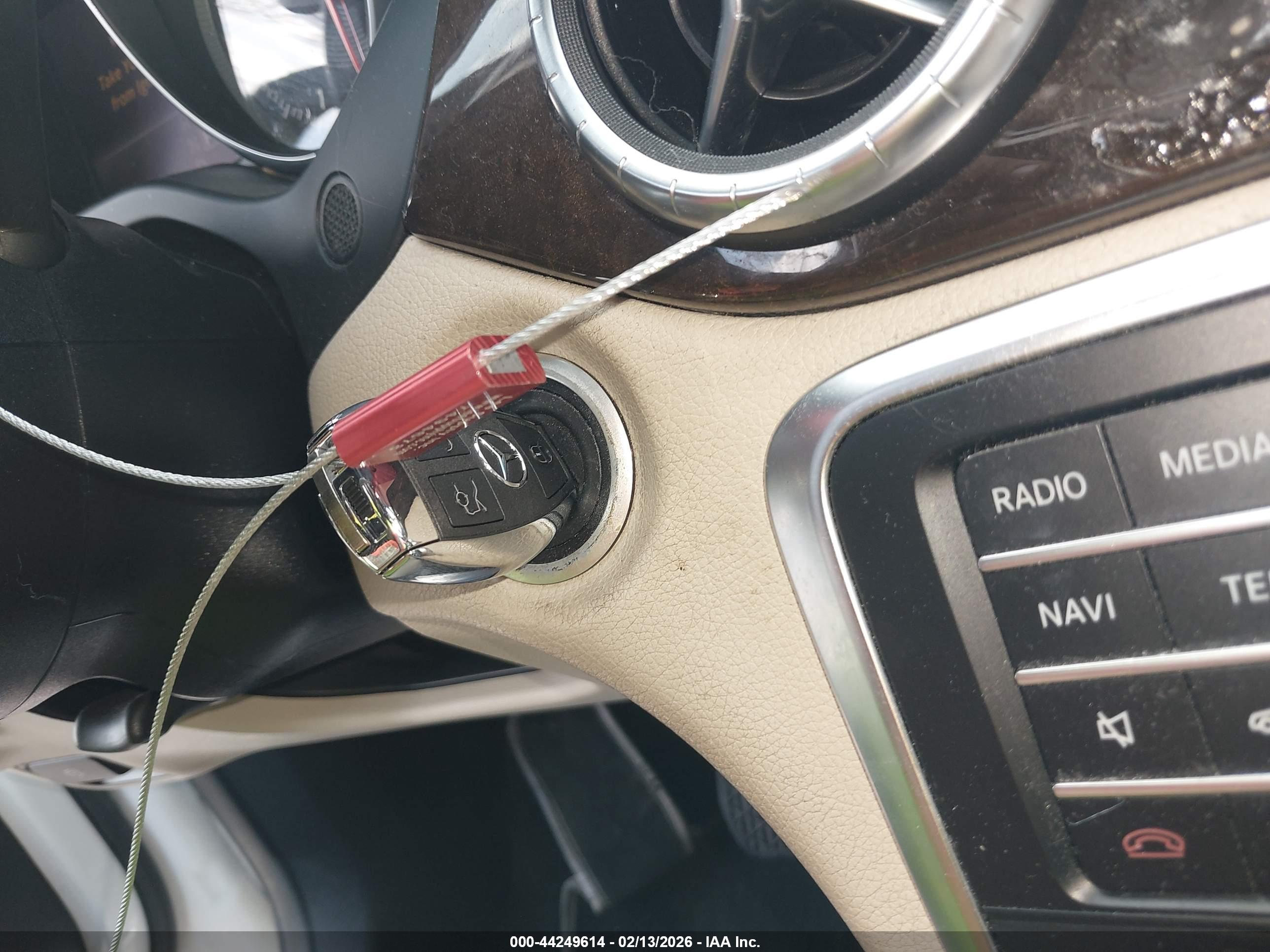 MERCEDES-BENZ CLA image 11