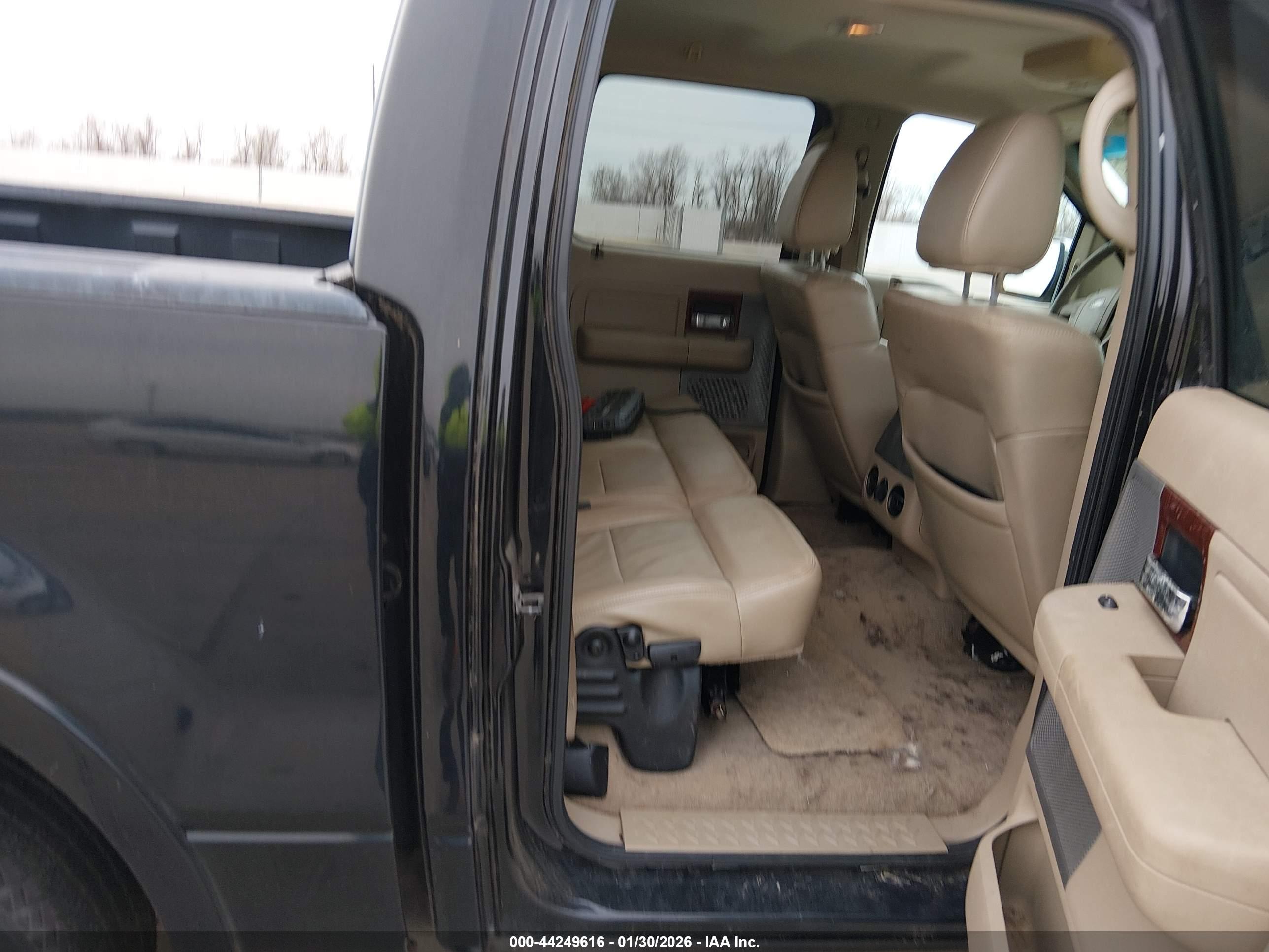 FORD F-150 image 8